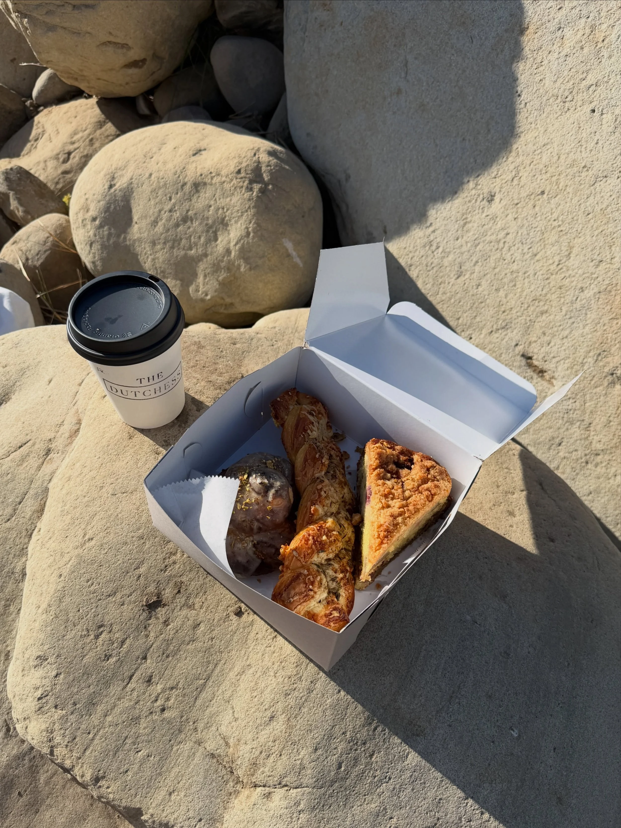 @bengrace.co and i went down to the river yesterday to reset. we swung by @thedutchessojai for delicious fuel, and spent the morning by the water.

we talked about coming out of creative ruts. reconnecting with our art practices. spending more time i