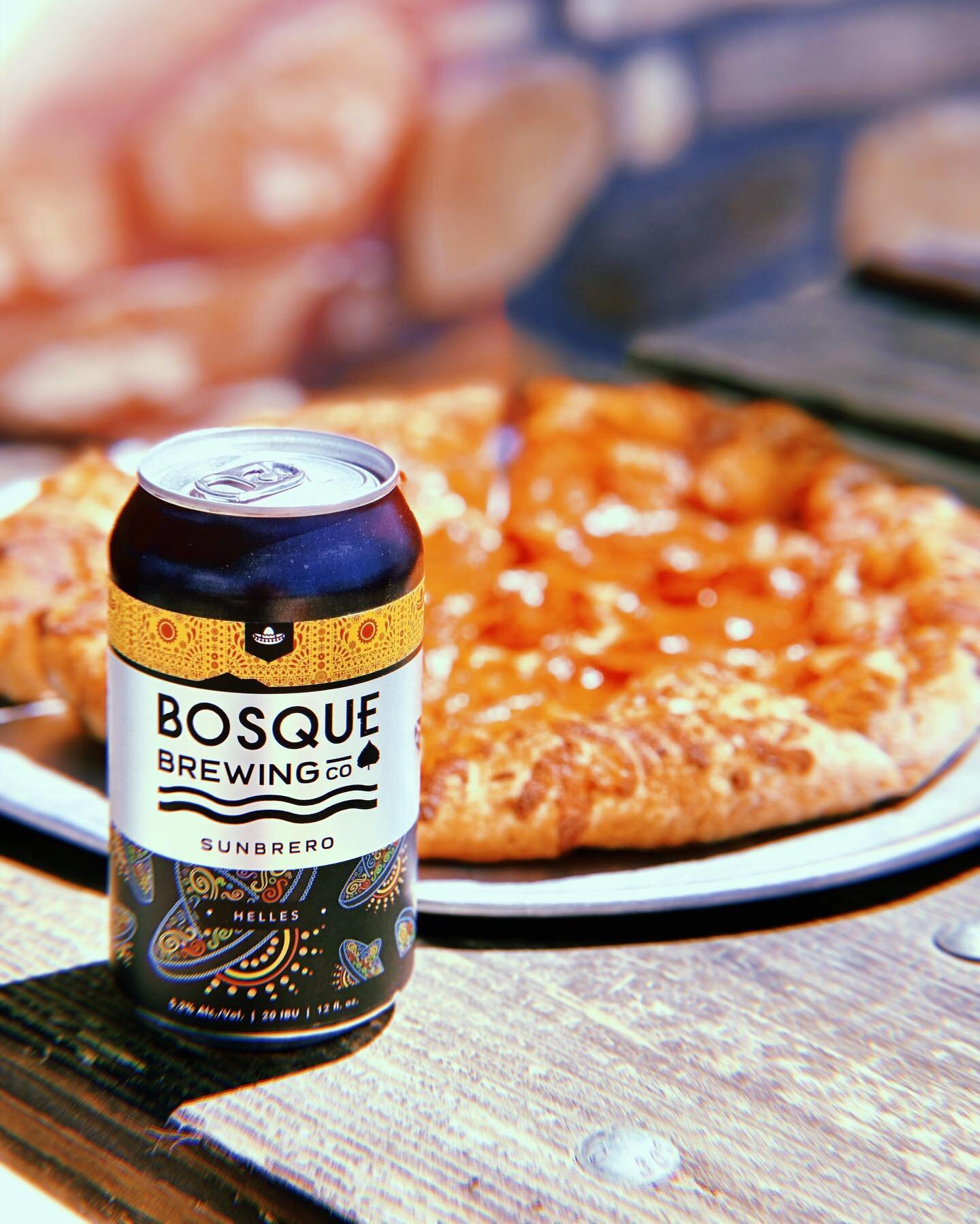 📢TODAY🚨
Sunbrero | Helles
5.2 % ABV| 20 IBU

It's Friday, and what better way to celebrate than with the newest drop from @bosquebrewingco? Introducing their latest addition, Sunbrero - a bright, traditional, malt-forward Helles perfect for a laid-
