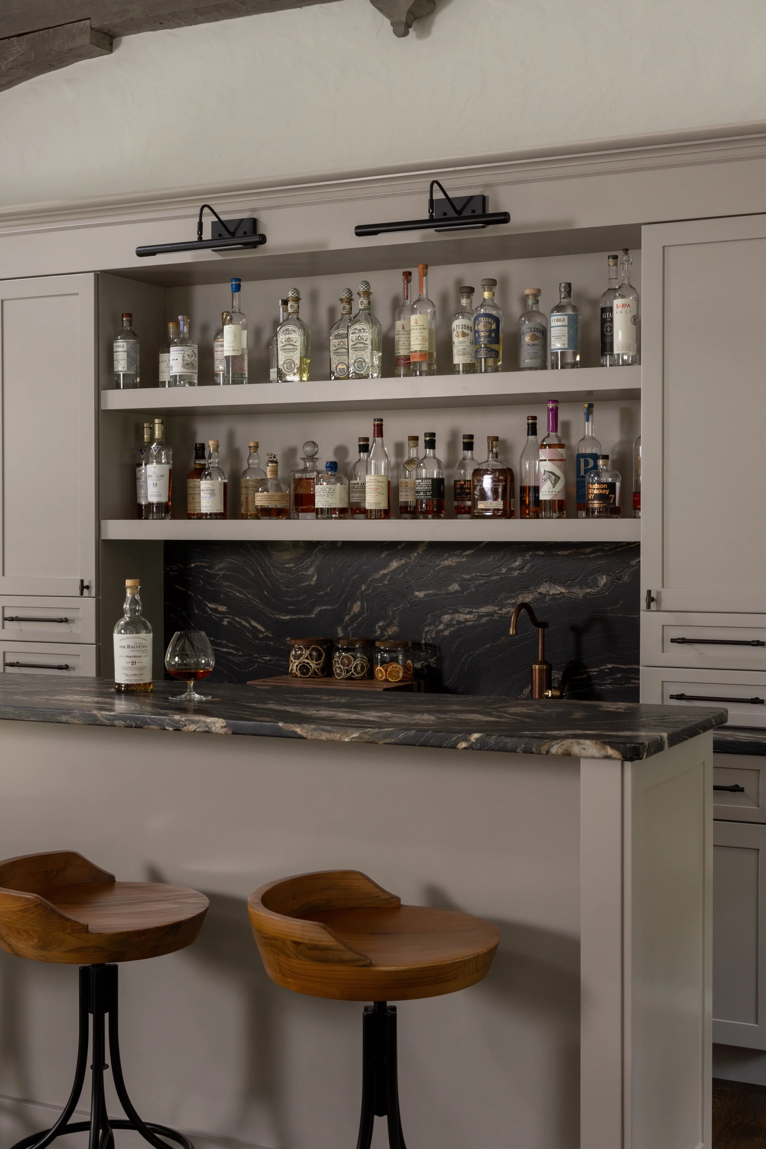 Bar Detail.jpg