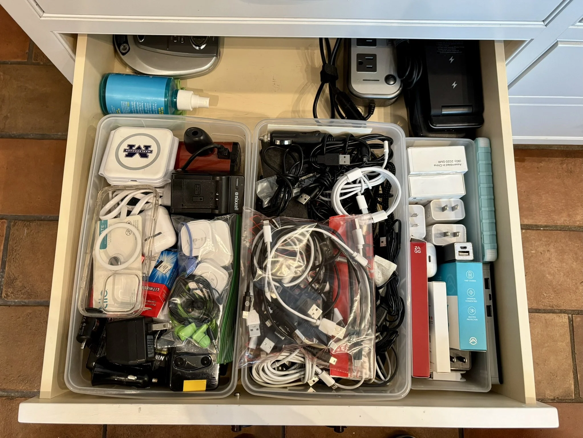 Junk Drawers (3).JPEG