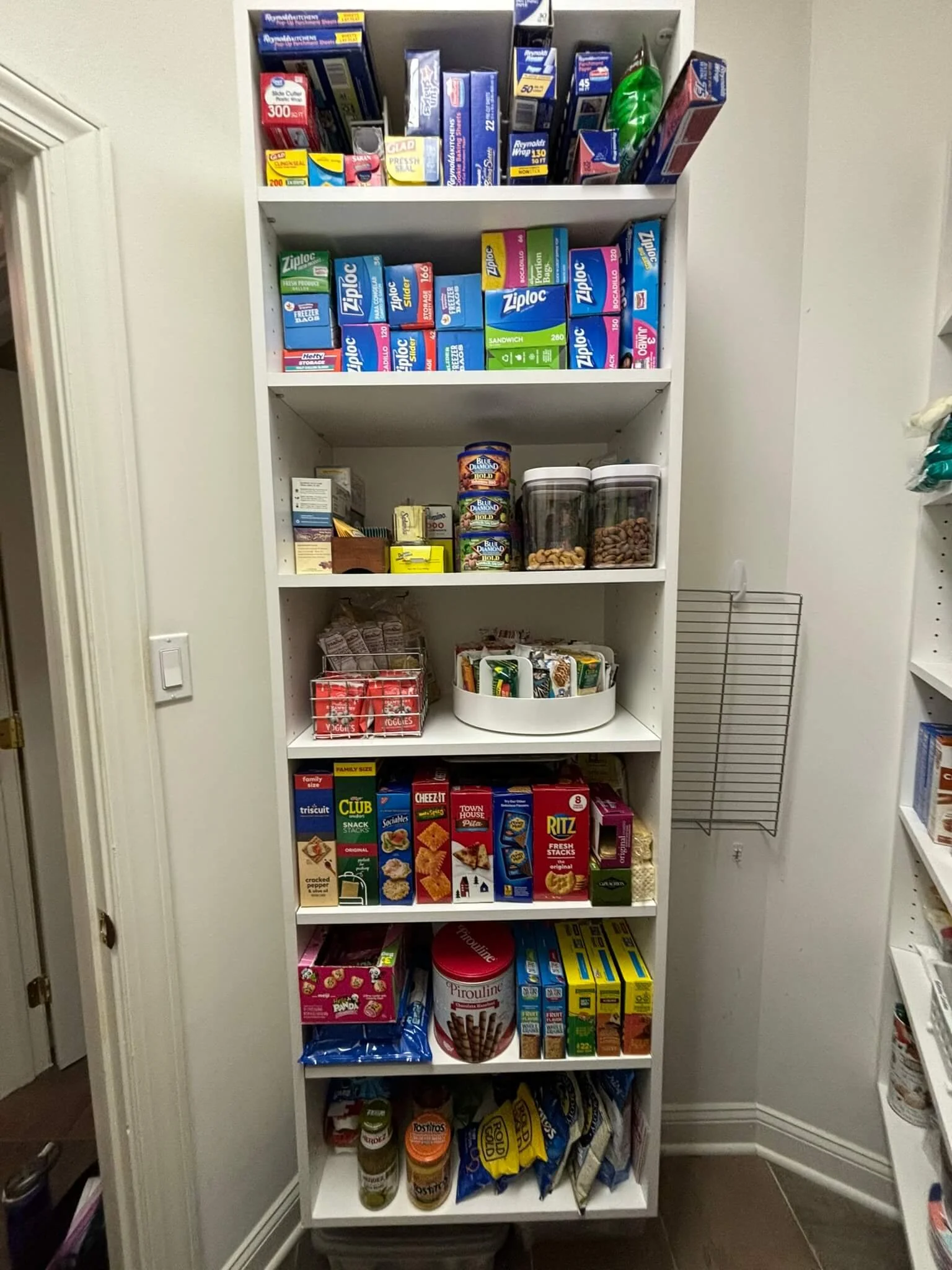 Pantry (6).JPEG