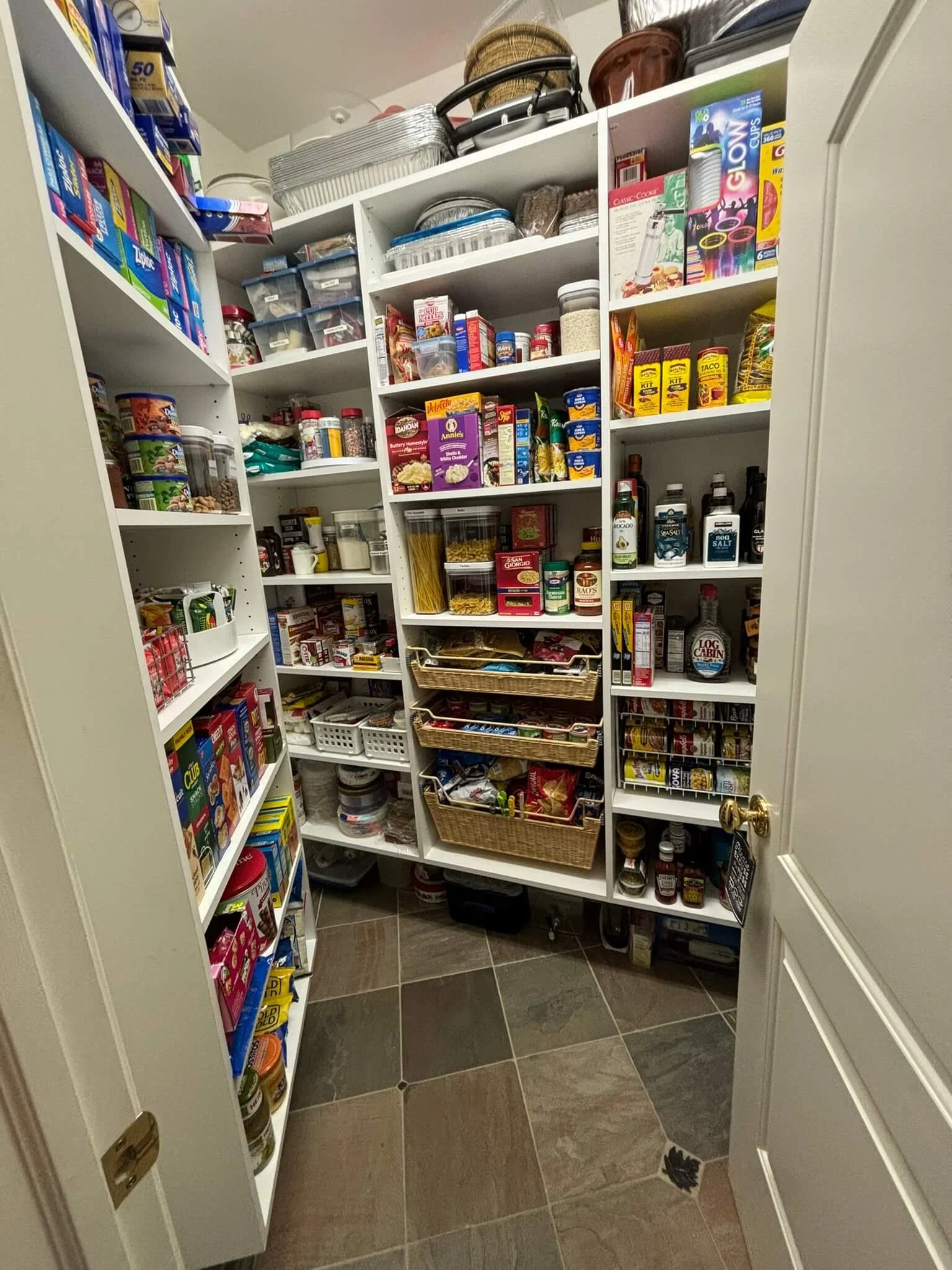 Pantry (2).JPEG