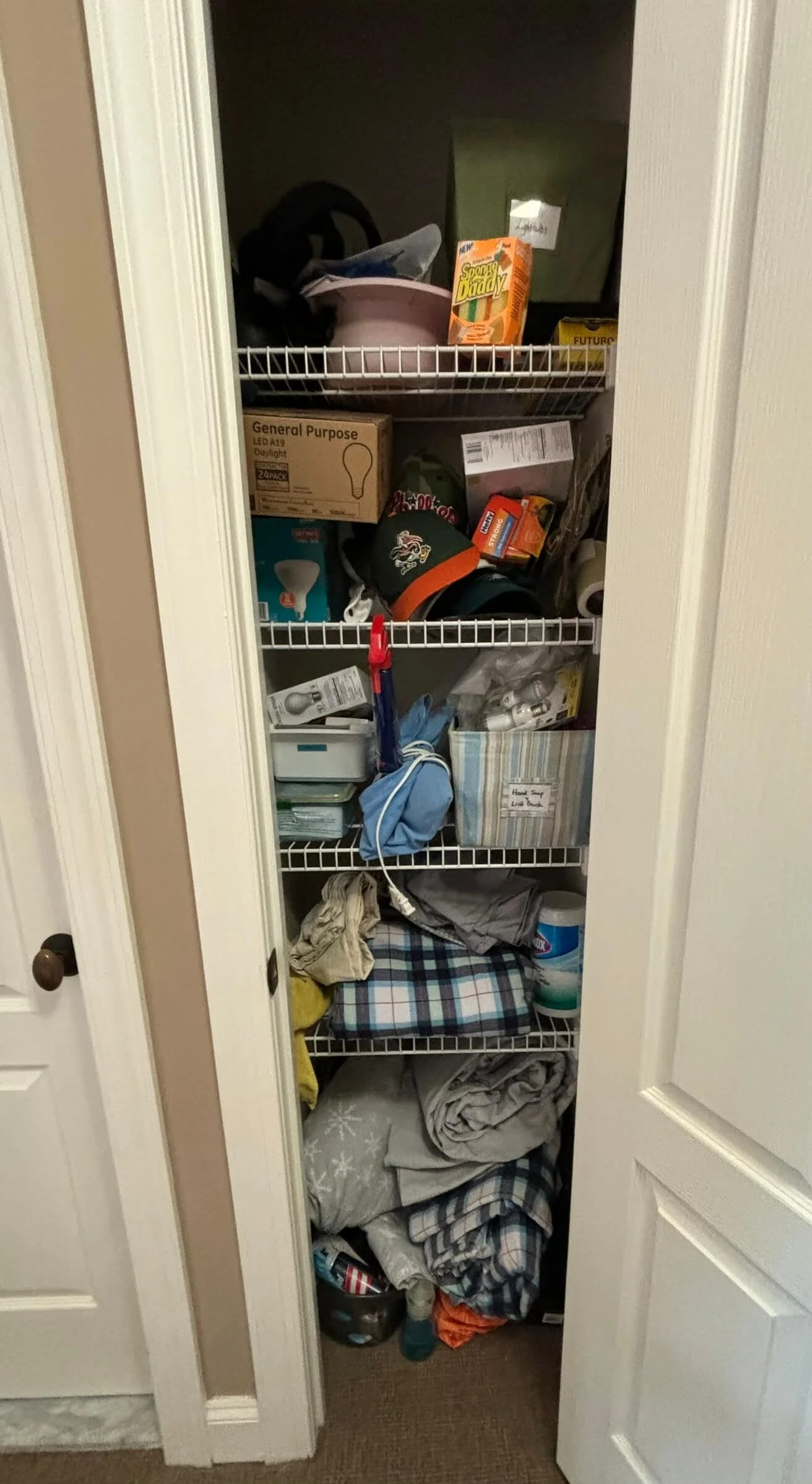 Linen Closet Organizing (2).JPEG