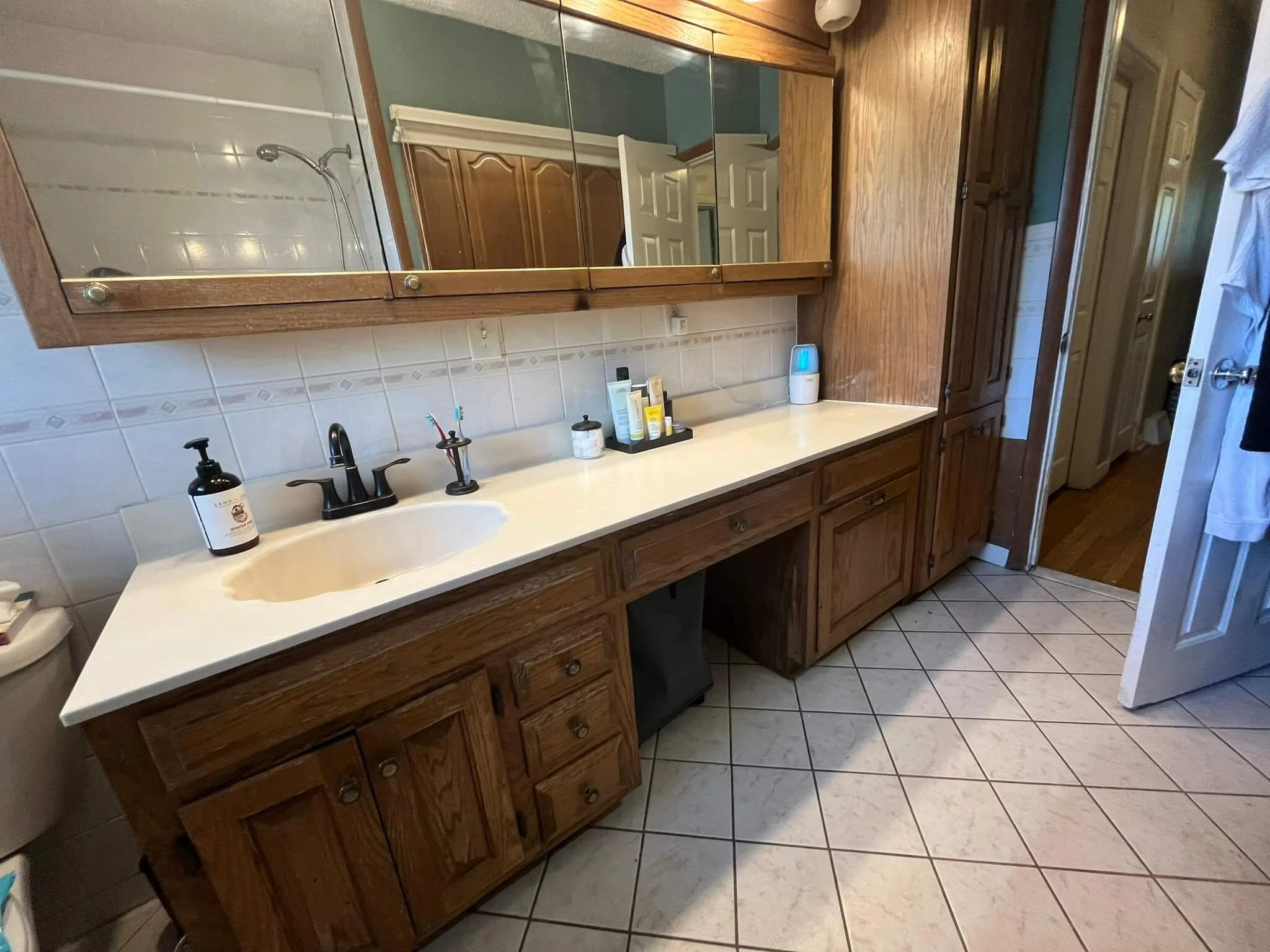 Hall Bath Organization (7).JPEG