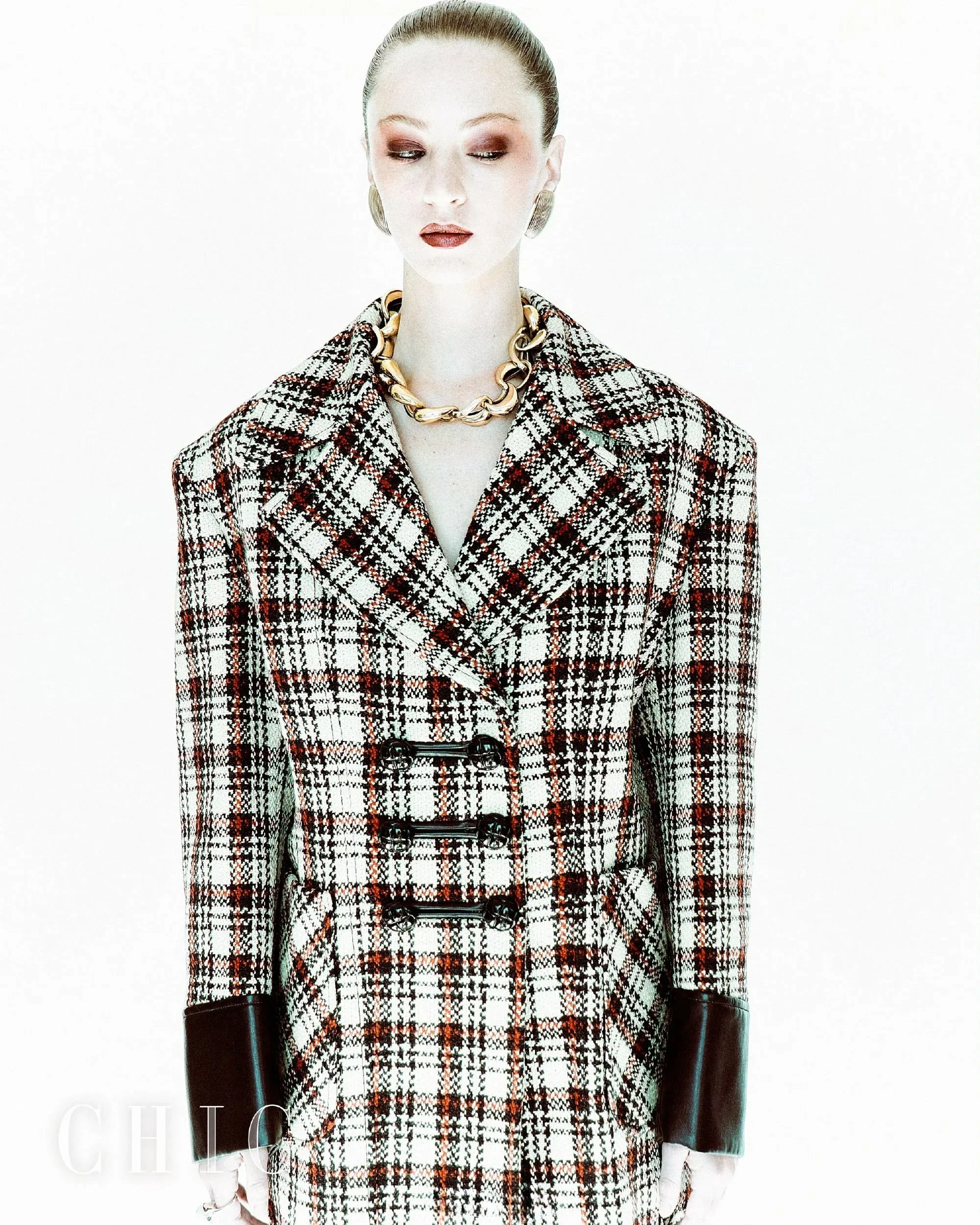 CHIC+Magazine+November+issue_IMG_4637.jpg