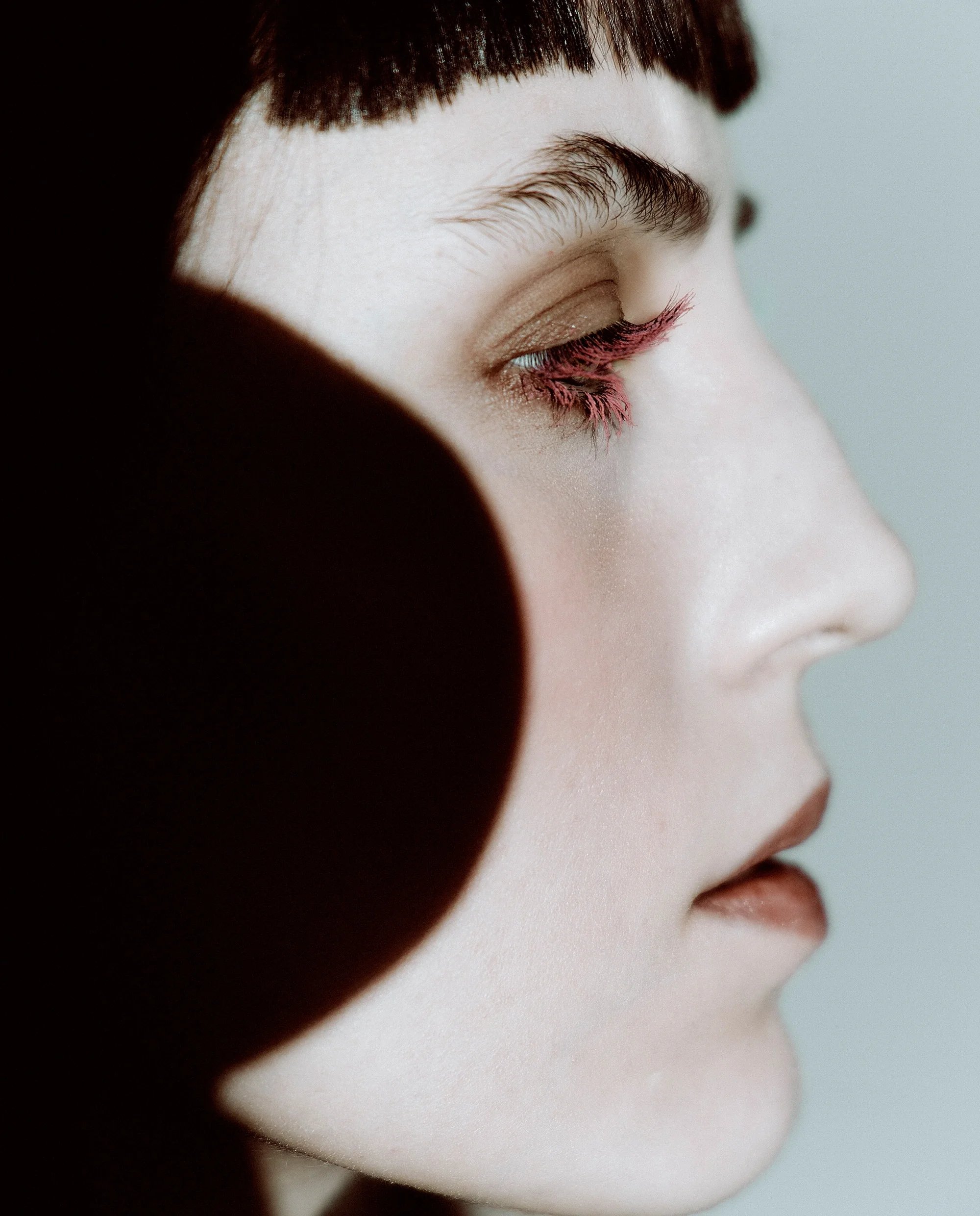 REVS magazine :: A story by photographer Yu Mengci @yumengci portraying Cara @alwaysbecara with New York Model Management @newyorkmodels. Cara styled herself, with makeup and hair by Coco Zhu @cocozhumakeup.


Yu Mengci is a Chinese female fashion ph