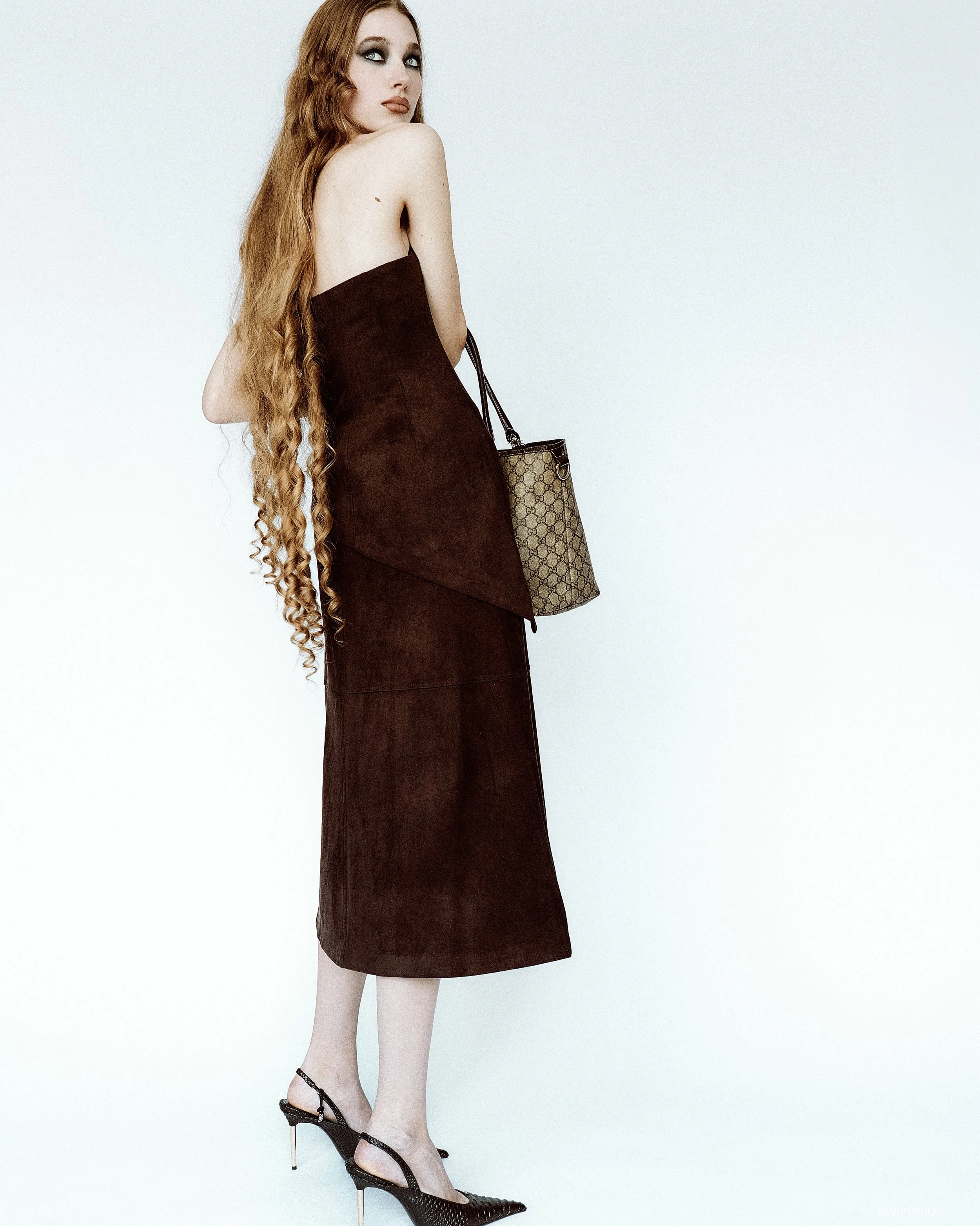 Liz Schweikl 
Role
Model
Modeling Agencies
New York
Kollektiv Mgmt
Paris
COVER MANAGEMENT
London
Linden Staub
Stockholm
the wonders
Mother Agency
DSM Management
(Hamburg)
Based In
Munich

shot by Yu Mengci , nyc based fashion photographer, makeup by 