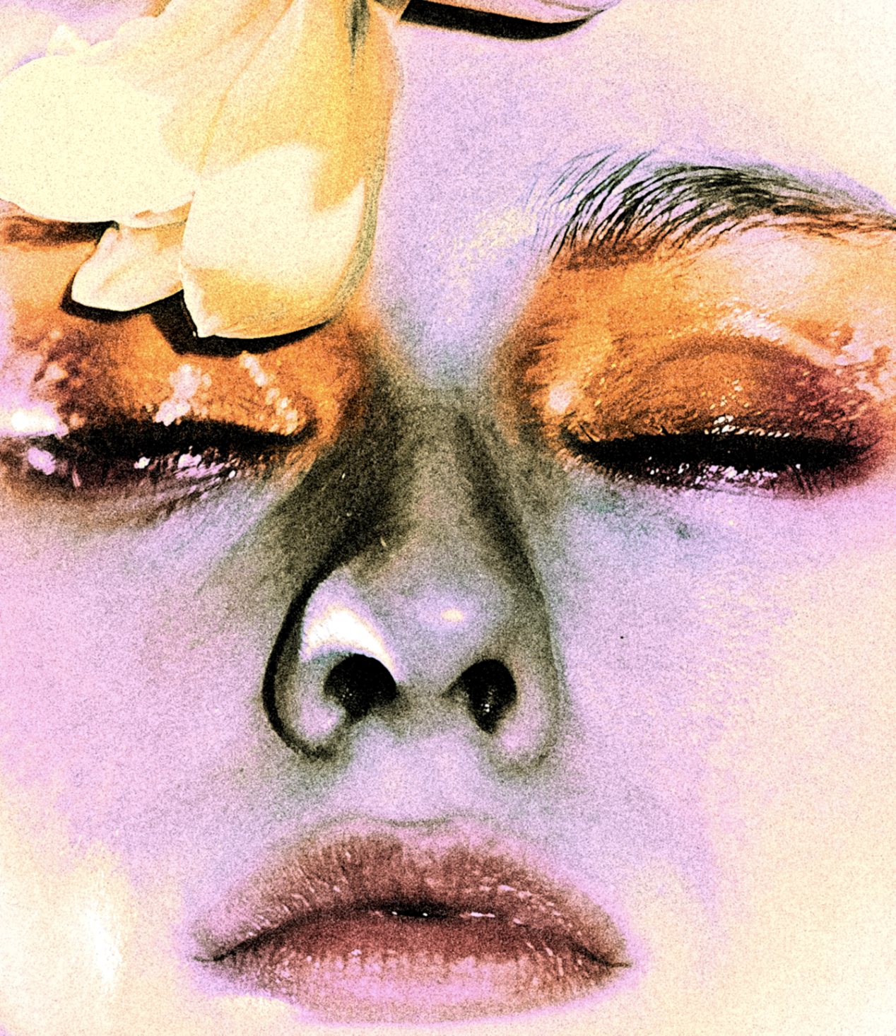 As one of New York City's most sought-after female fashion photographers, Mengci Yu specializes in editorial photography, fashion campaigns, lookbooks, and model portfolio development. With a background in Fashion Design and experience in Paris, Meng