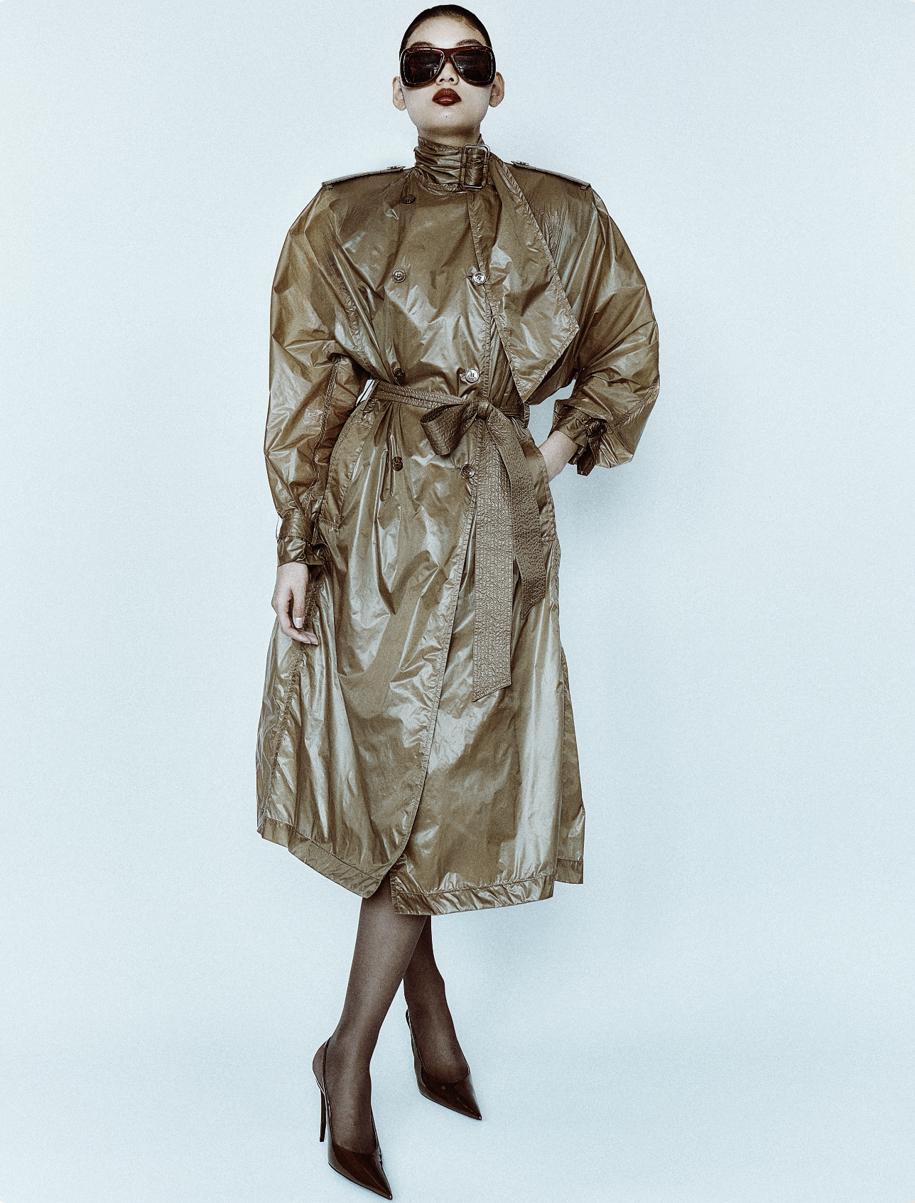 Photographer: Yu Mengci
Styling: Julia Golden (Honey Artists)
Model: Xiaorui Li at The Industry
Hair: Chika (De Facto)
Makeup: Seiya Iibuchi (L’Atelier)
Casting: Ryan Hackal
Styling Assistant: Macy Harmon



Titled “The Great Attractor,” the latest D