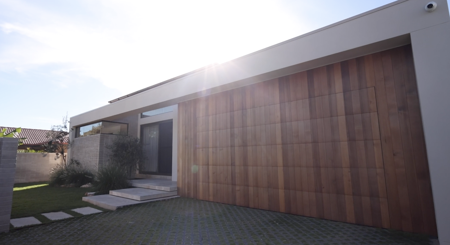 Melaleuca Drive, Palm Beach