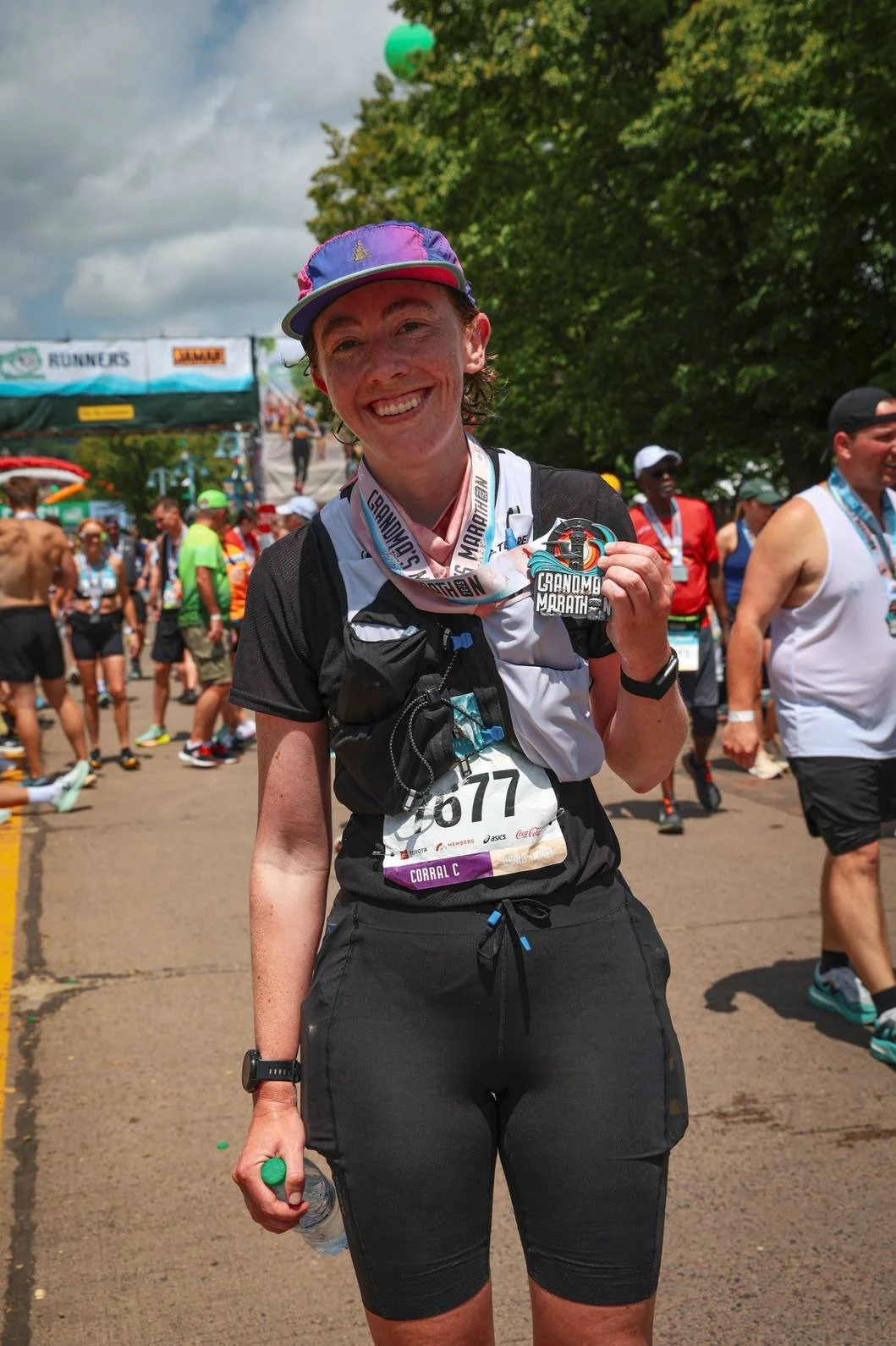 woman finishing a marathon