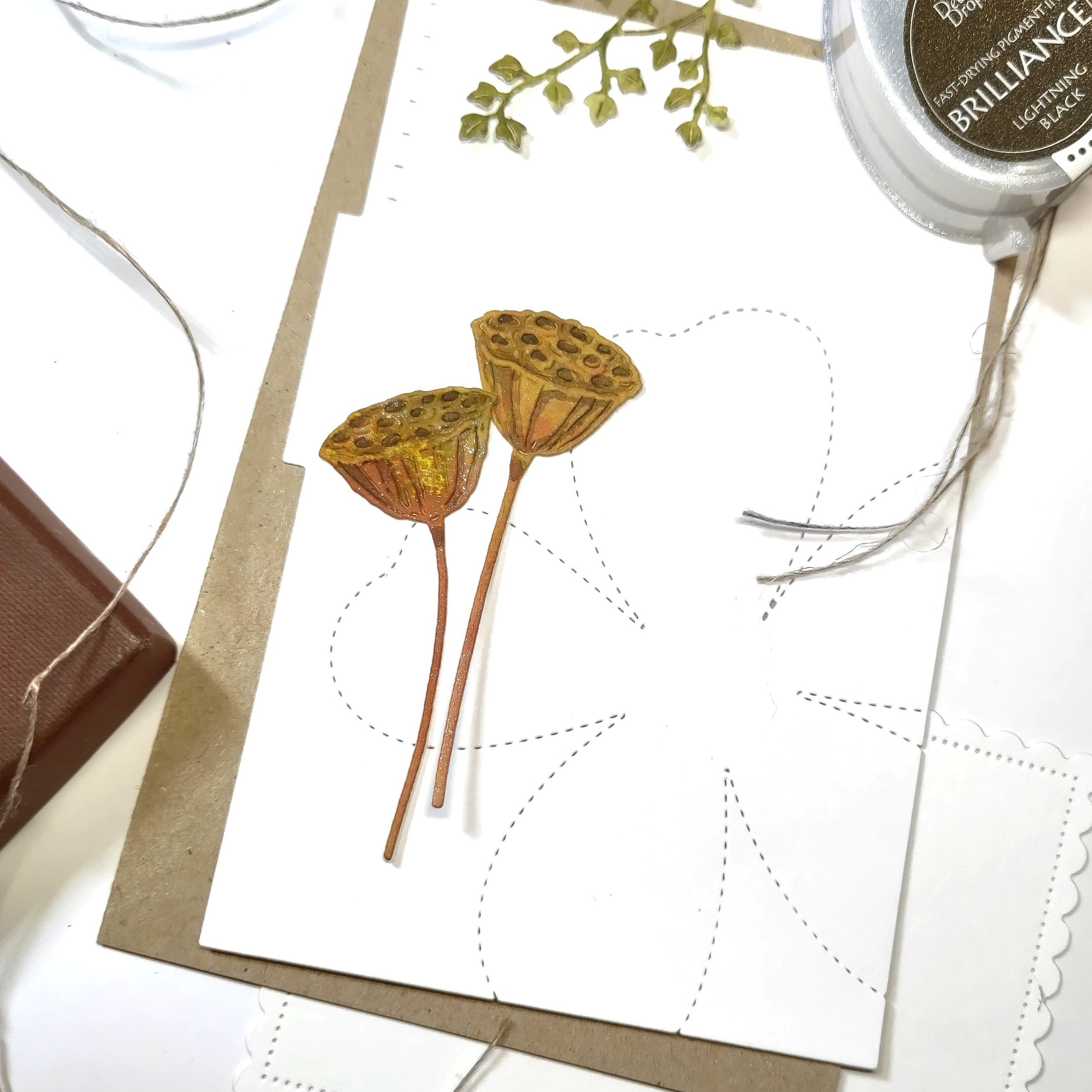 Gummiapan_lotus-capsules_D230242-2.jpeg