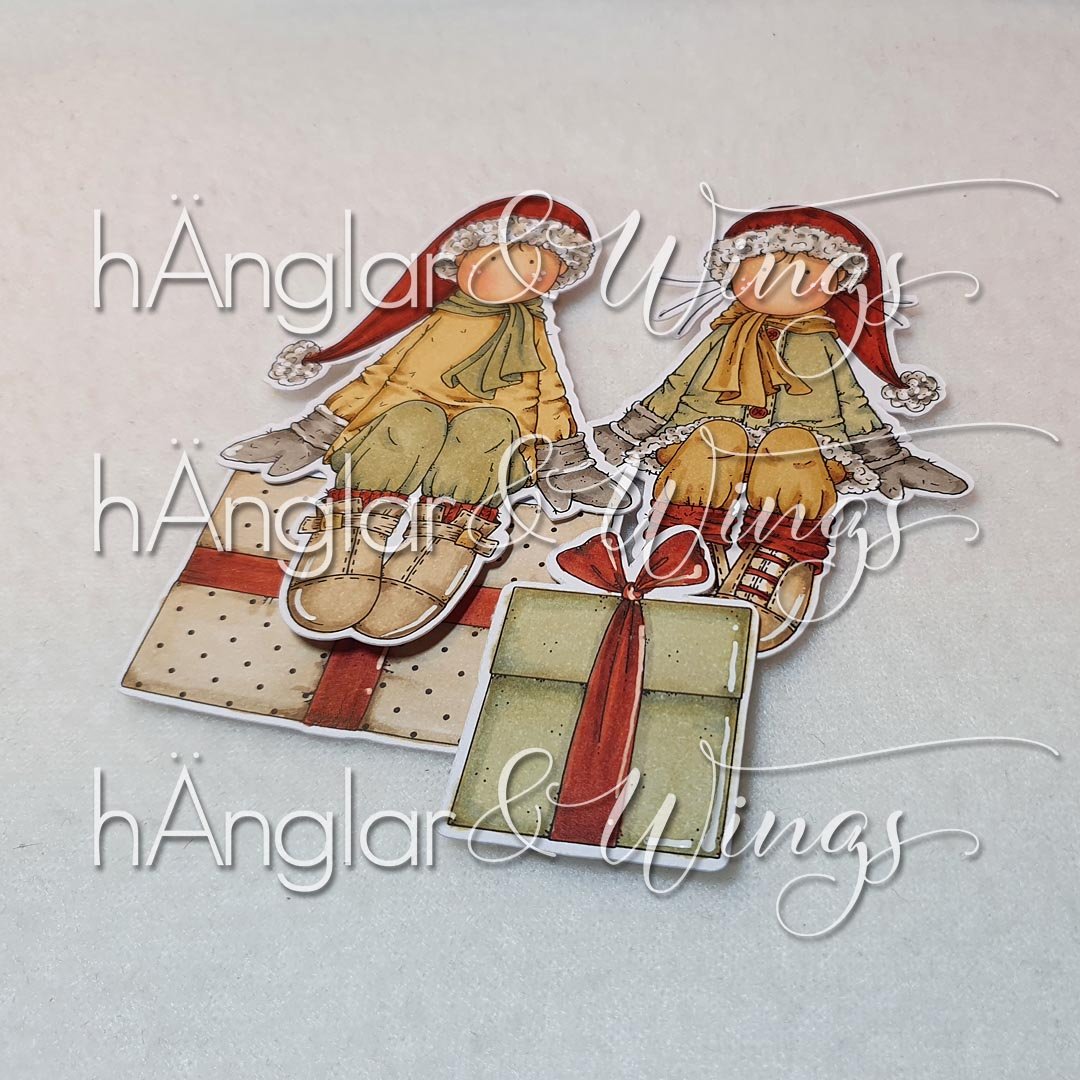 hänglar-wings_clear-stamps_long-seated-santas_HW22406-3.jpeg