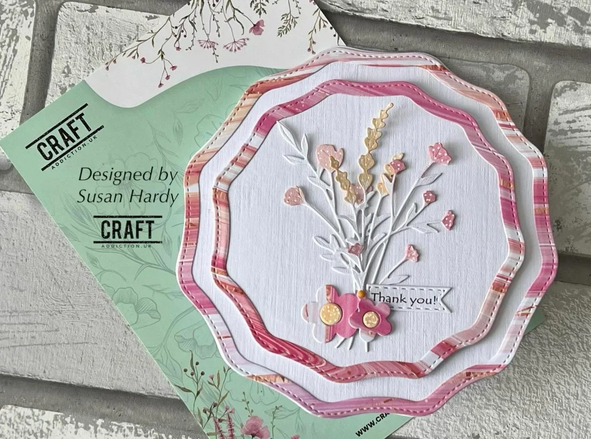 Wobbly Edge Circle Layering Set