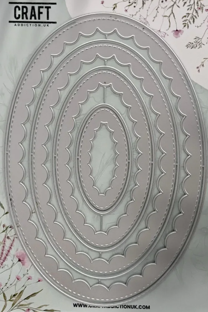 Luxe Oval Inverted Scallop Frames