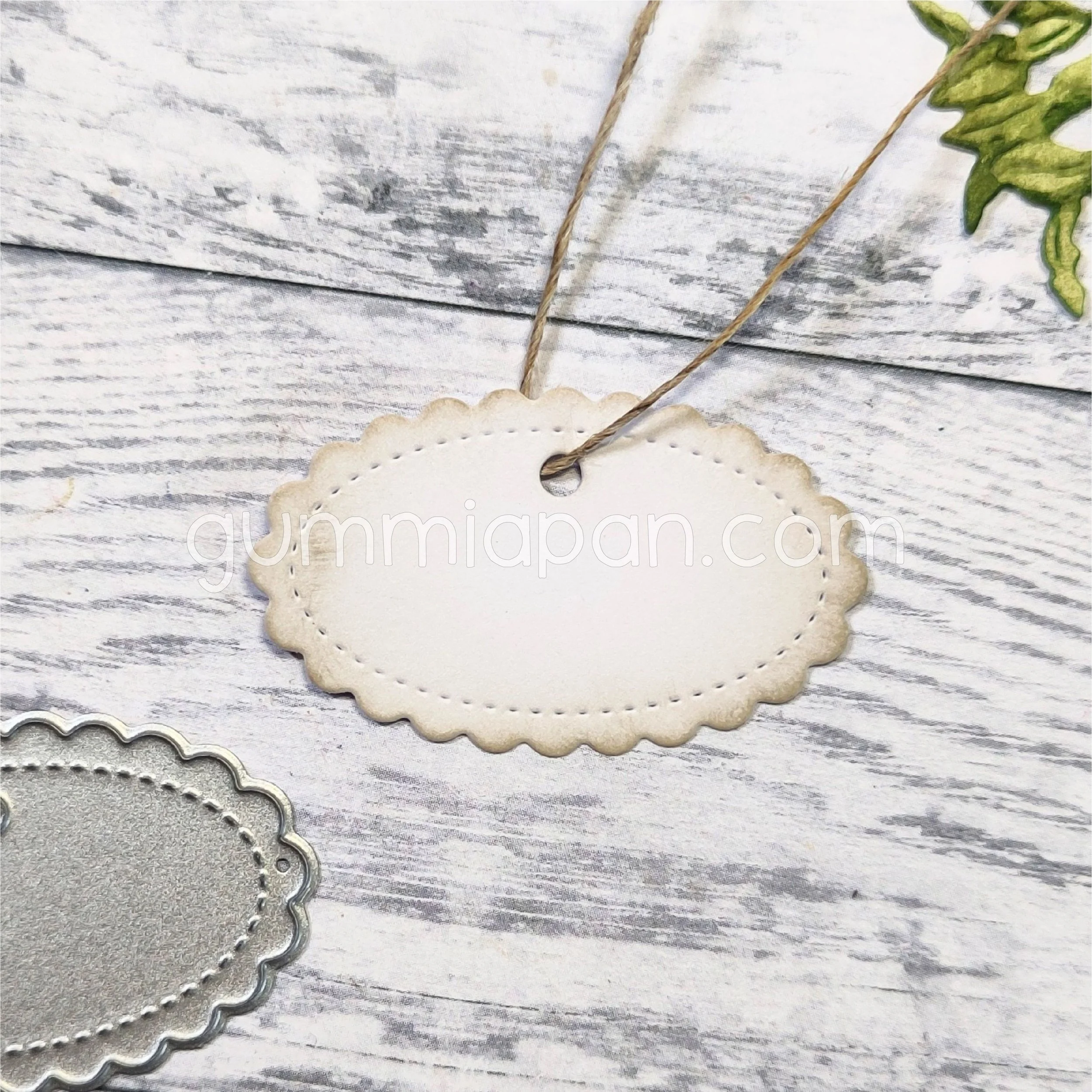 Scalloped Tag