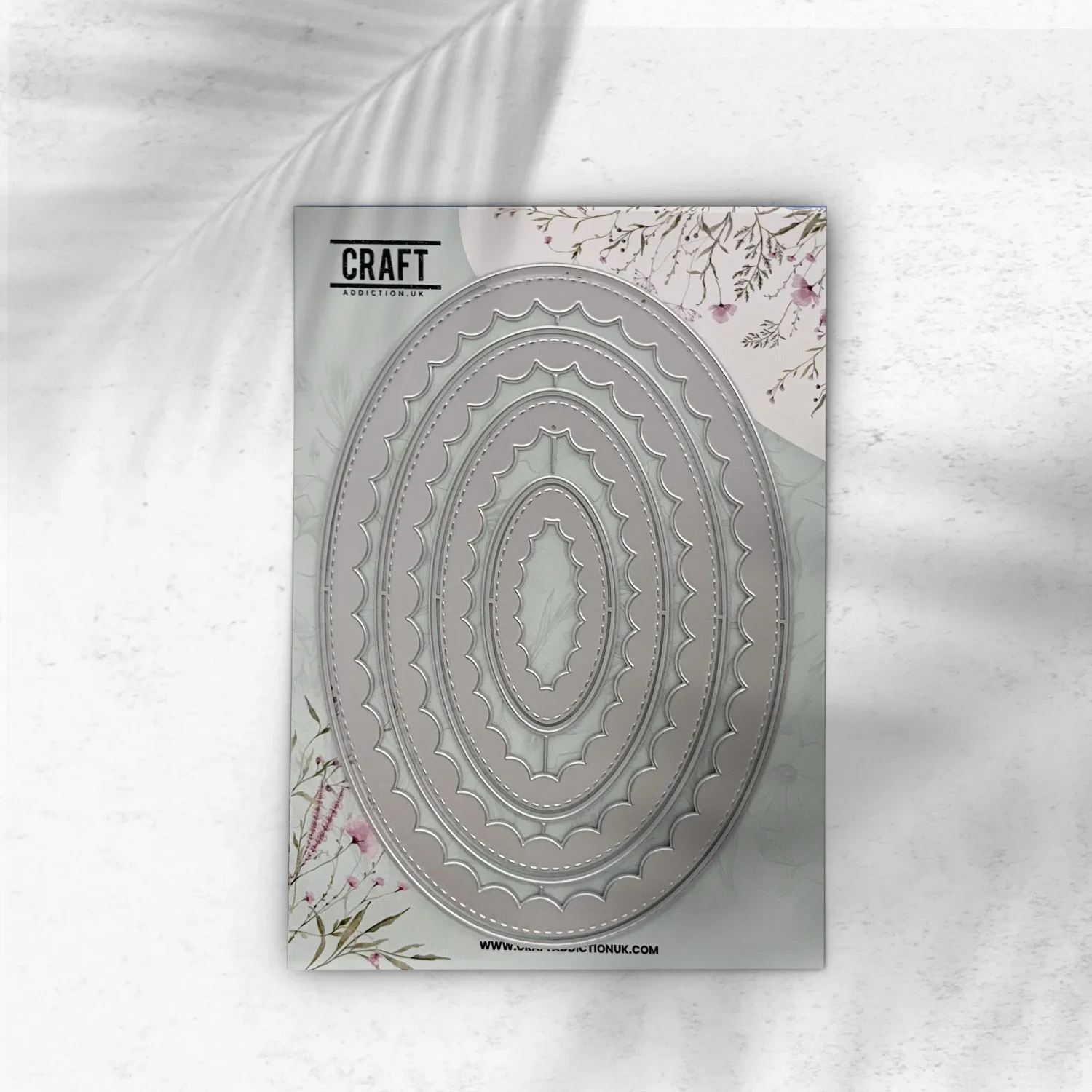 Luxe Oval Inverted Scallop Frames