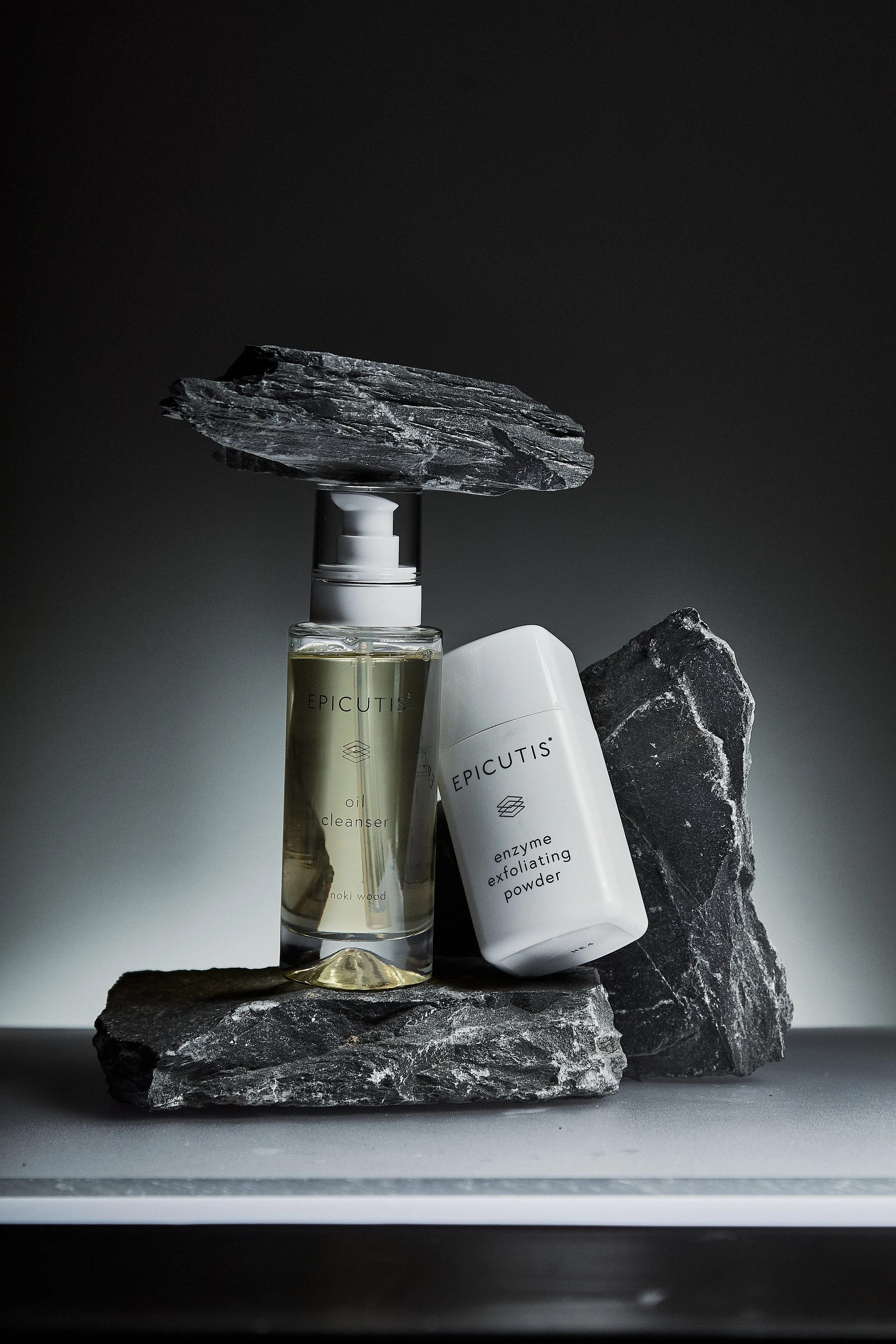 picutis Cleansing Essentials Set Oil Cleanser and Enzyme Exfoliating Powder