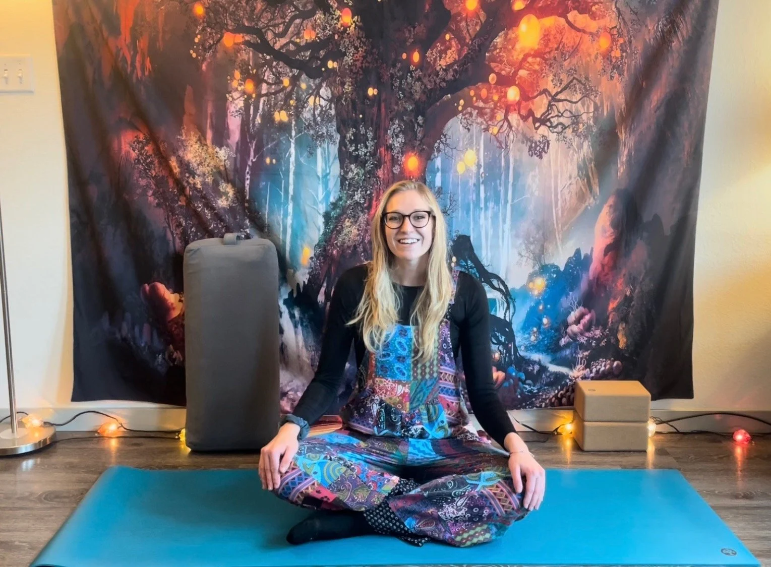 Julia Delzer profile photo. Young white woman with long blonde hair.