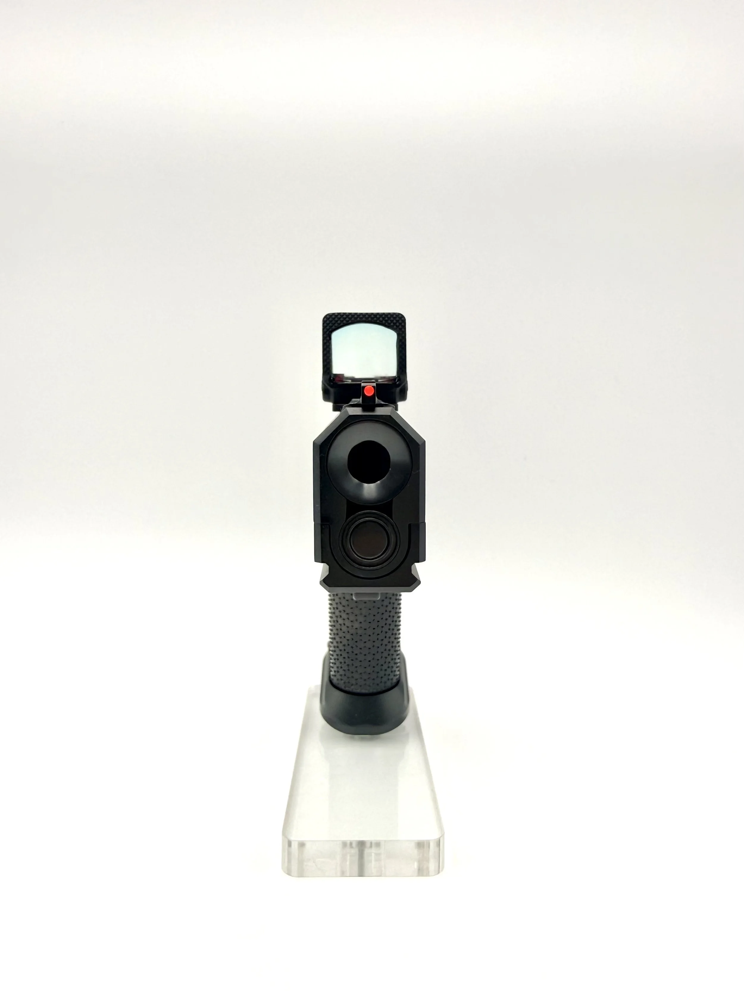 Warfighter model with bright fiber optic front sight for rapid target acquisition