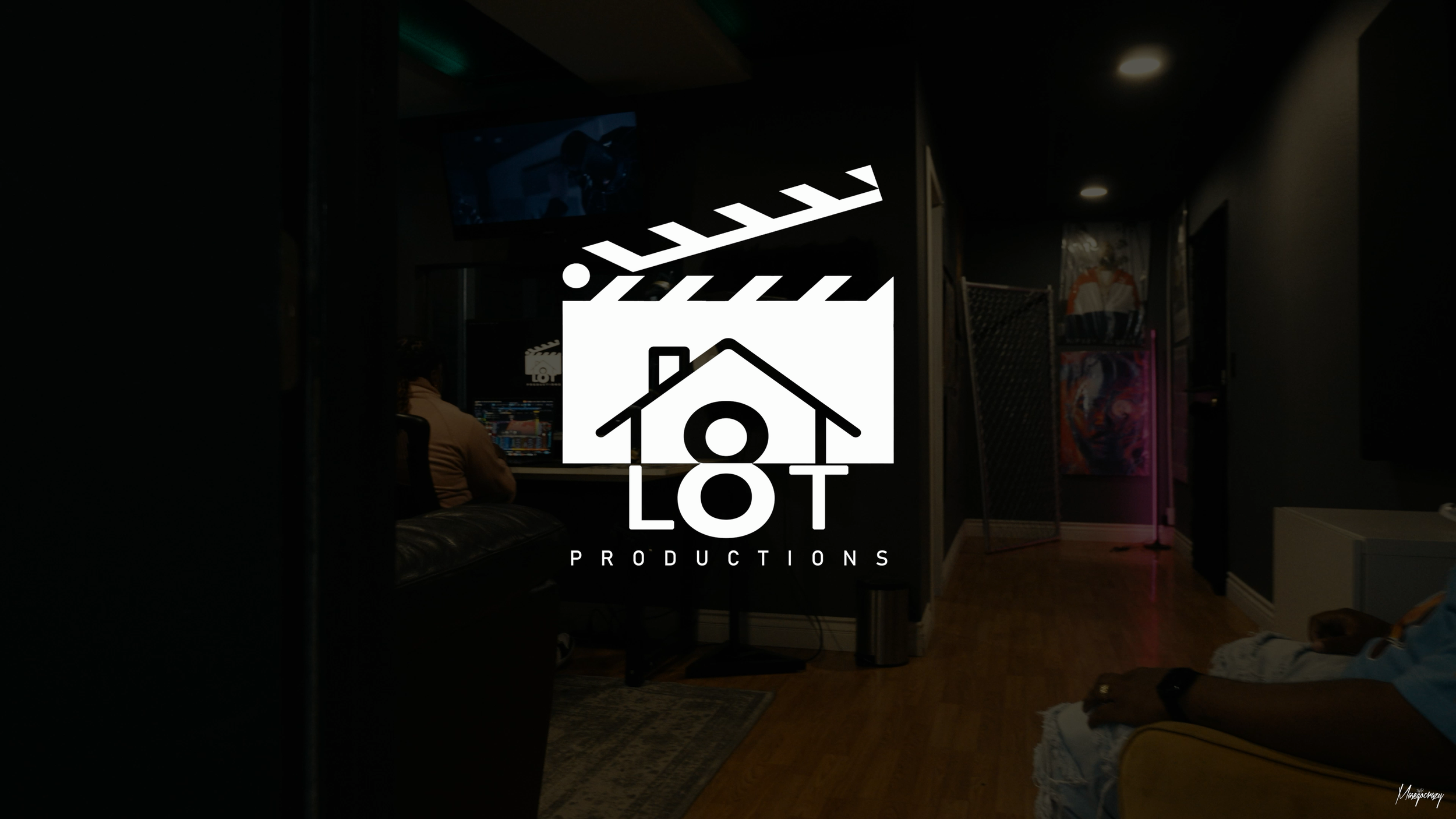 LOT8 Stil FOR BG.png