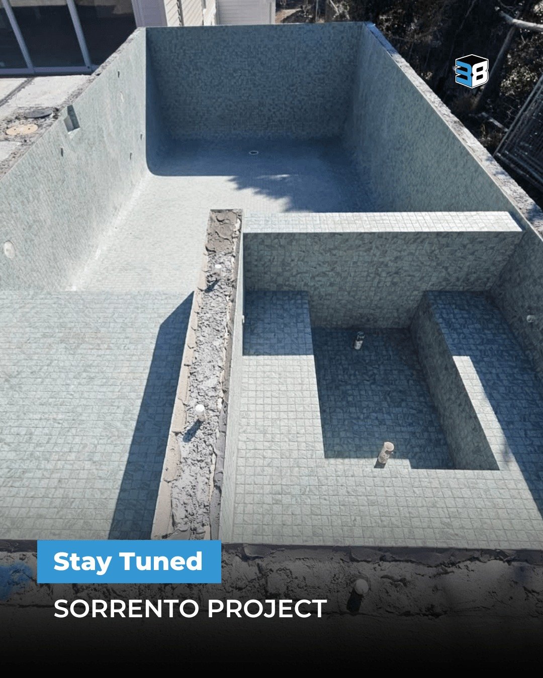 The Sorrento project is really taking shape, and this finish speaks for itself. 🤩
 
48mm Sukabumi paired with FG8 Slate Grey grout, the perfect match to bring out the natural depth and tone of the stone. 

Stay tuned for more as this coastal beauty 