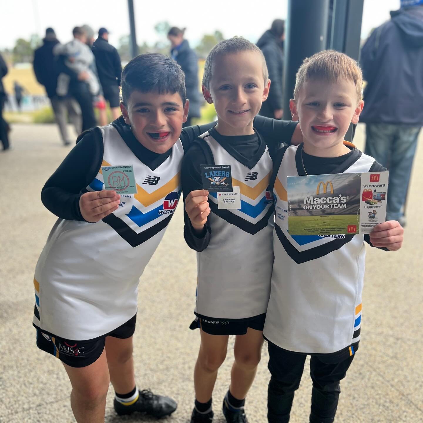Round 7 award winners 💫
Thanks to @bluemarlincs, Five Star Pizza House, Lakers First Bounce Cafe, GYG Burnside, KFC Caroline Springs and McDonalds Caroline Springs for continuing to supply our vouchers 💛💙🖤🤍