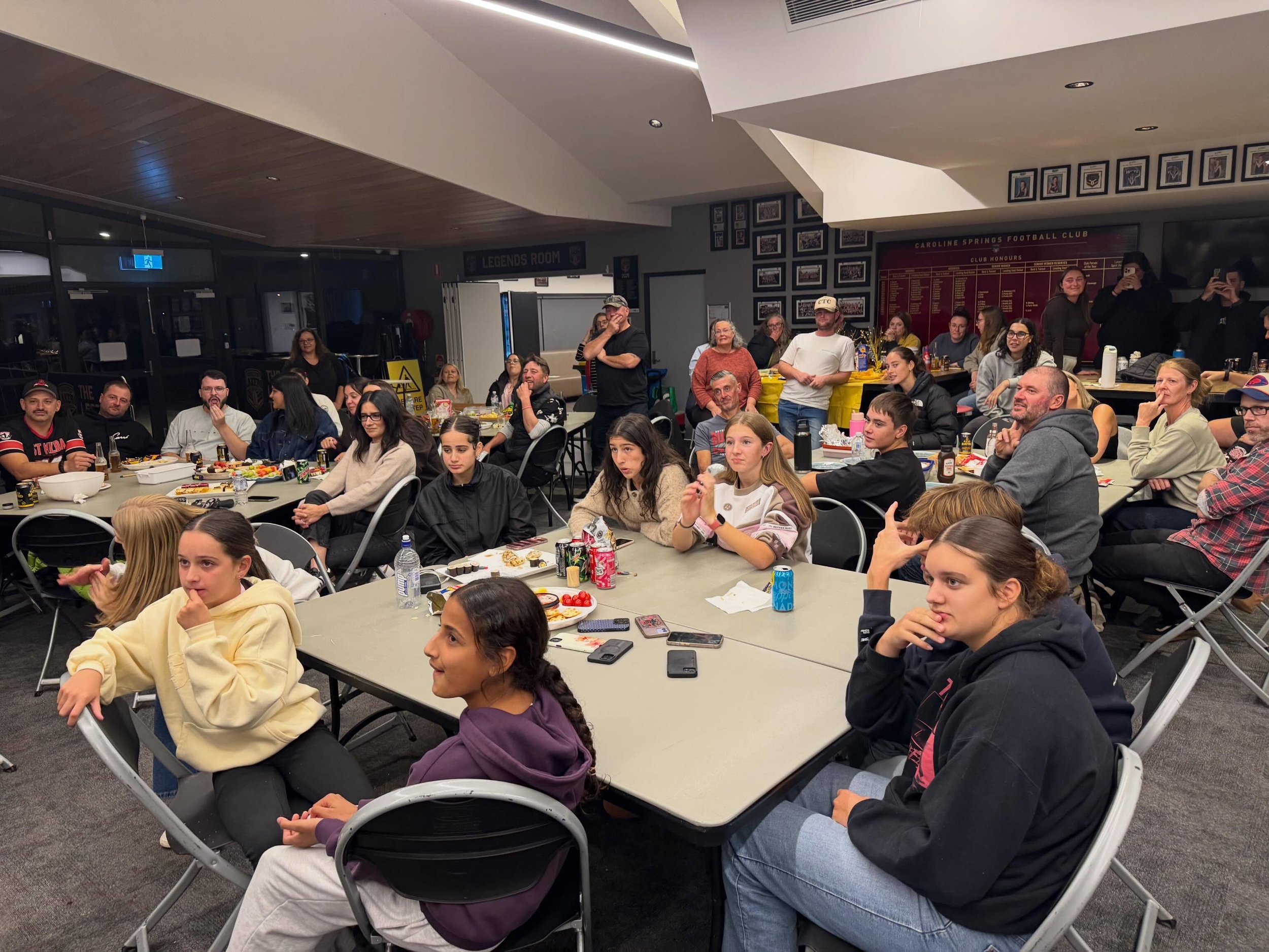 Thanks to everyone who came down for our Trivia Night on Saturday and packed out the rooms once again 🙌

We had some great fun in all the challenges with lots of bonus points handed out 📈

Congratulations to Deano&rsquo;s Angels (our Senior Women) 