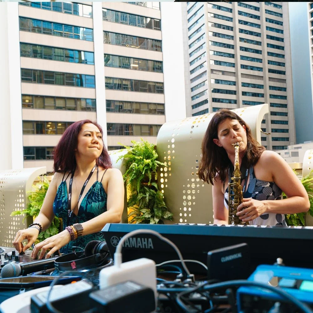 Fossa Duo Performance