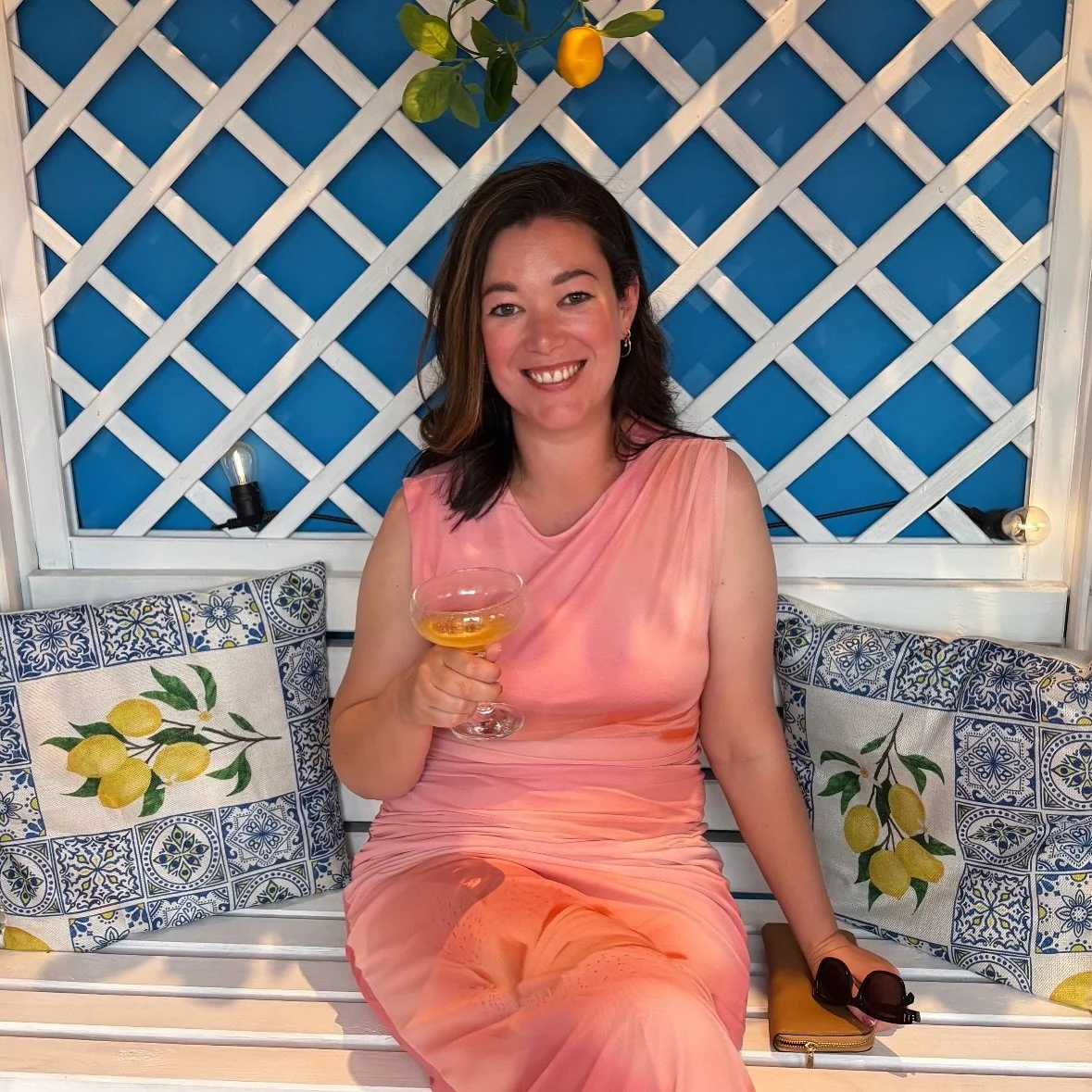 Hey, I&rsquo;m Emily &mdash; I'm the one behind EmDeSign 🤍 It&rsquo;s been a while since I introduced myself and there are lots of lovely new faces here, so hi and welcome! 🥰

I&rsquo;m a full time wedding stationer, coffee addict, and mum of two &