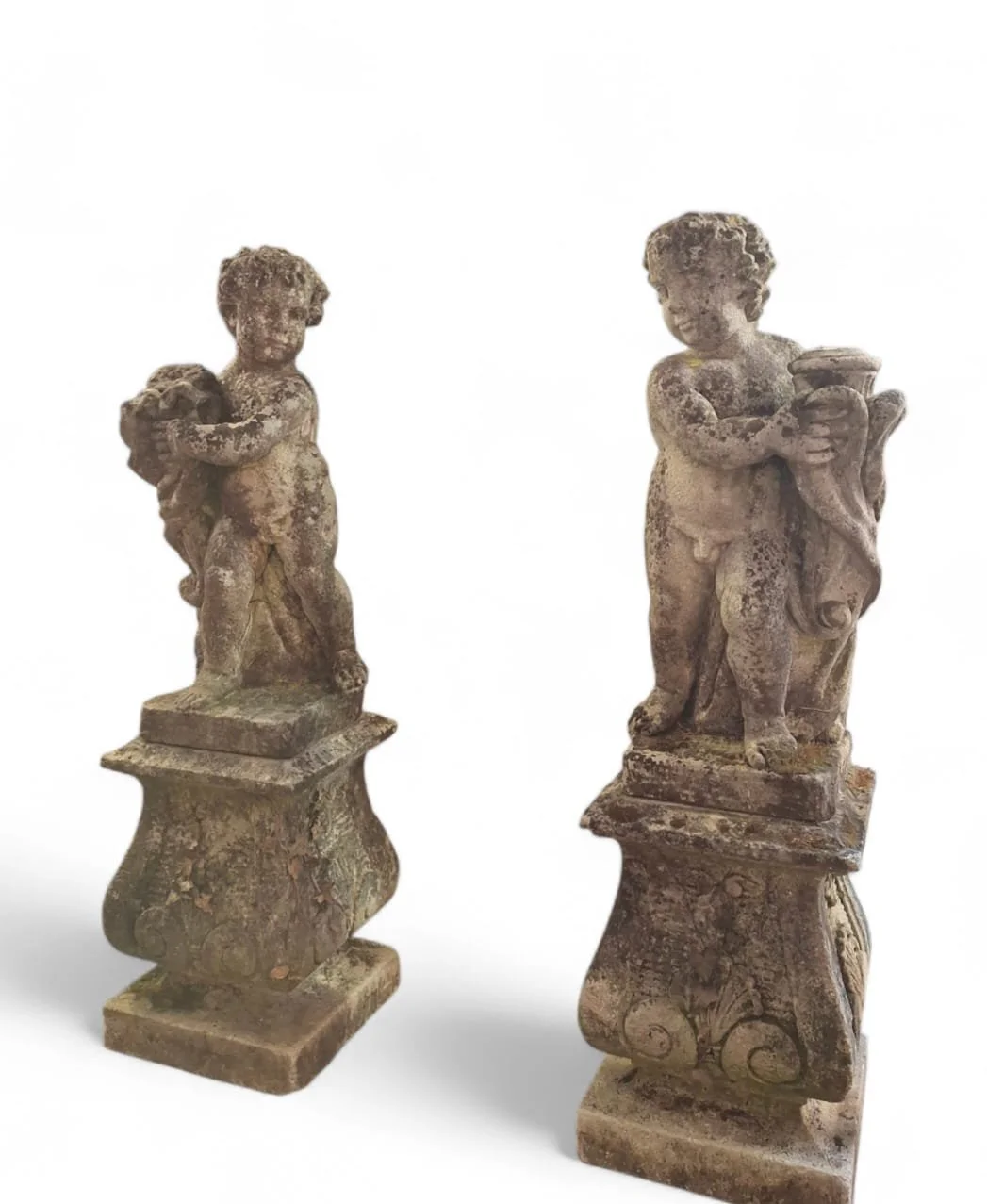 Coppia di putti in pietra di Vicenza