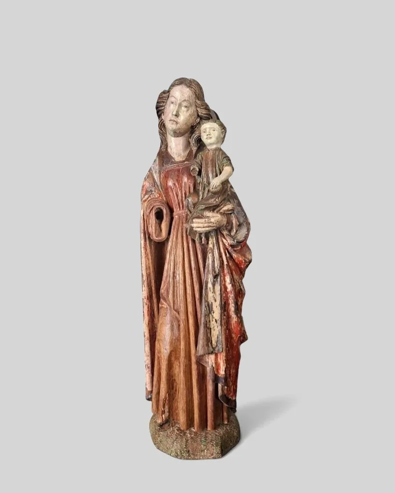 Scultura raffigurante Madonna con Bambino