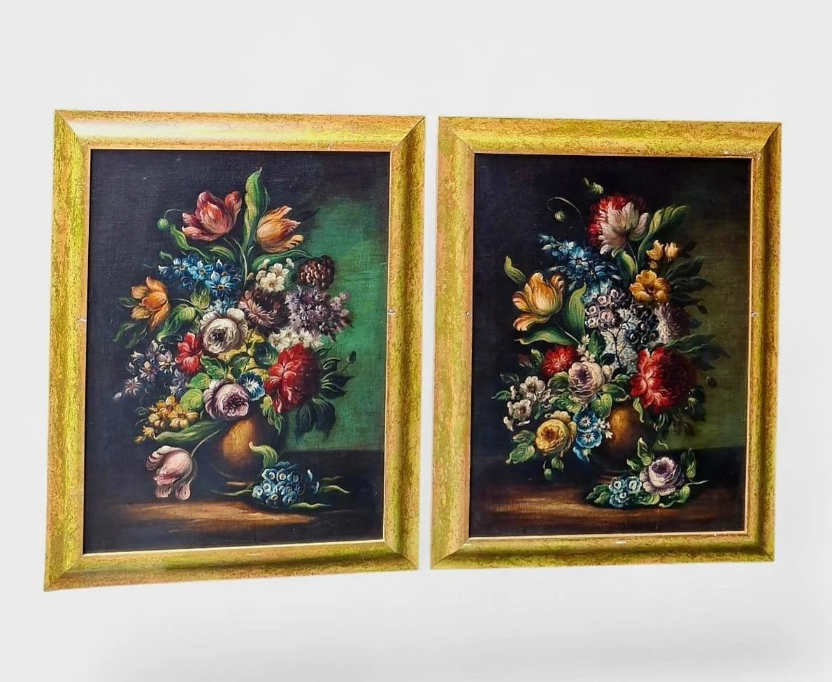 Coppia di Nature morte raffiguranti Vasi di fiori