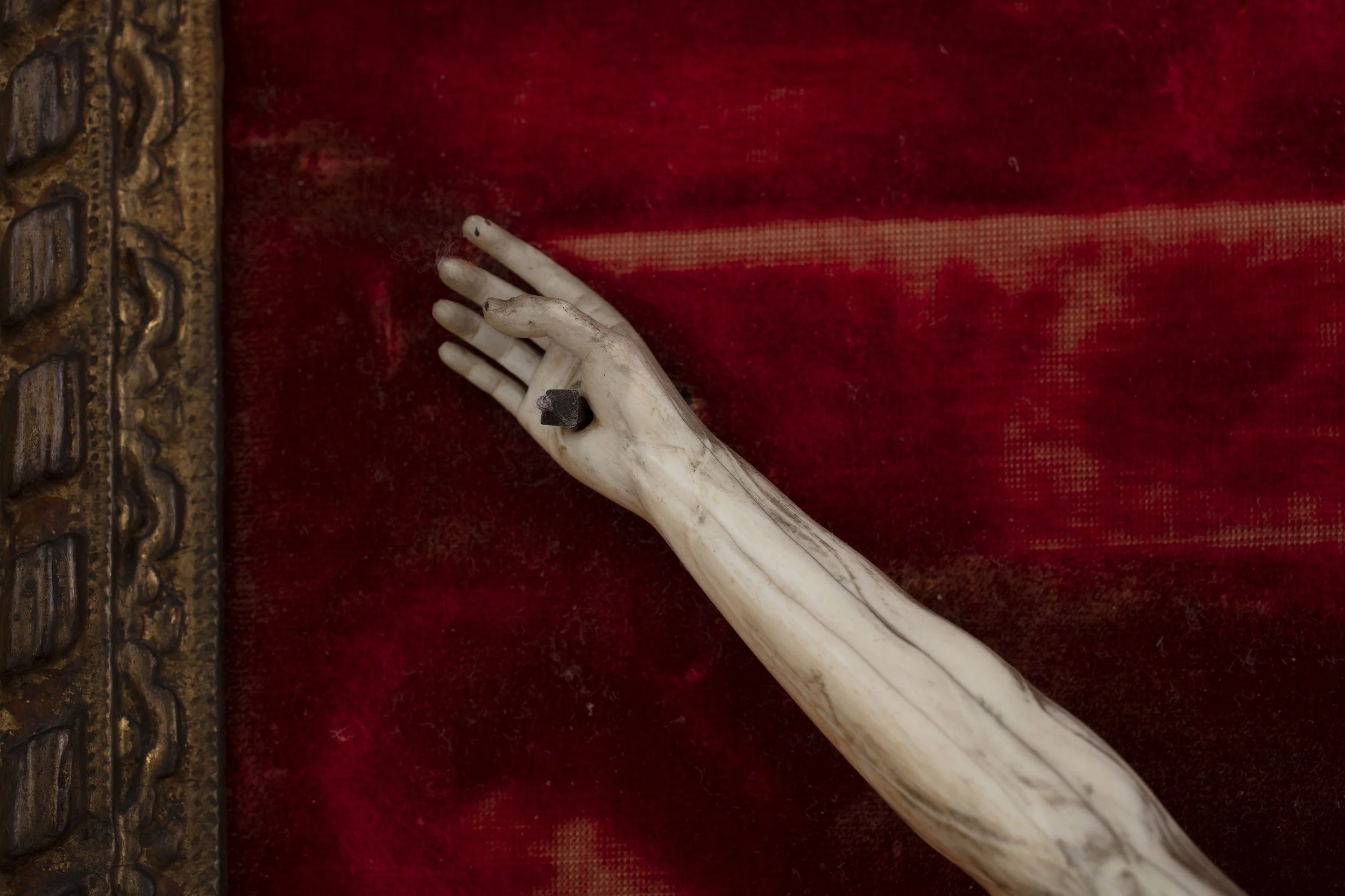 old-paintings-online-grande-cristo-in-avorio (5).jpg