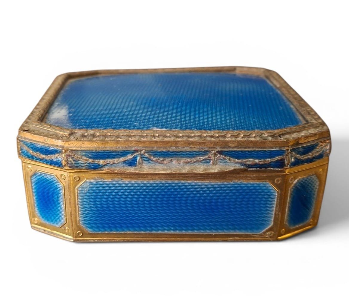 Tabacchiera in smalto e bronzo dorato