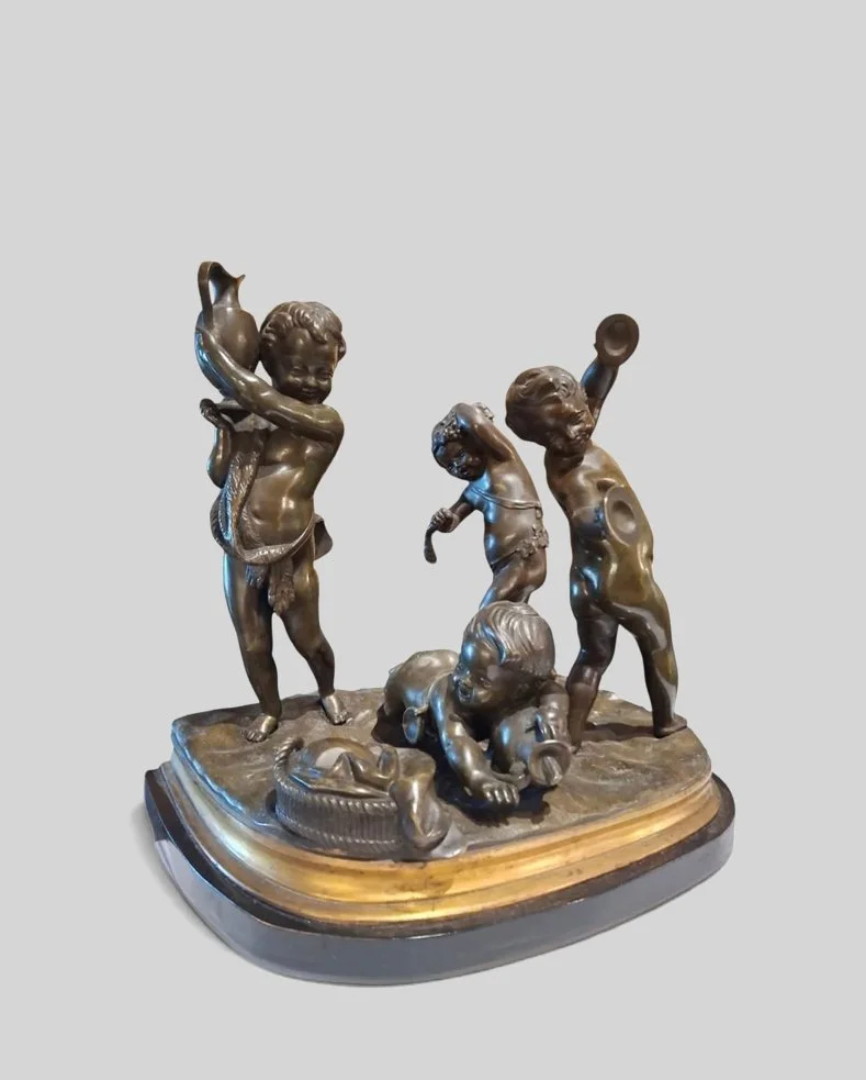 Gruppo in bronzo raffigurante putti