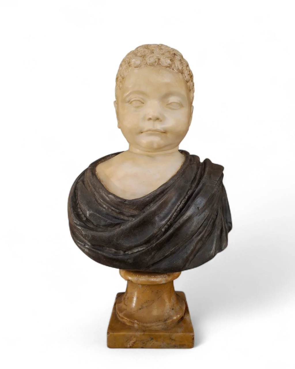 Busto di bambino nei fasti dell'antico