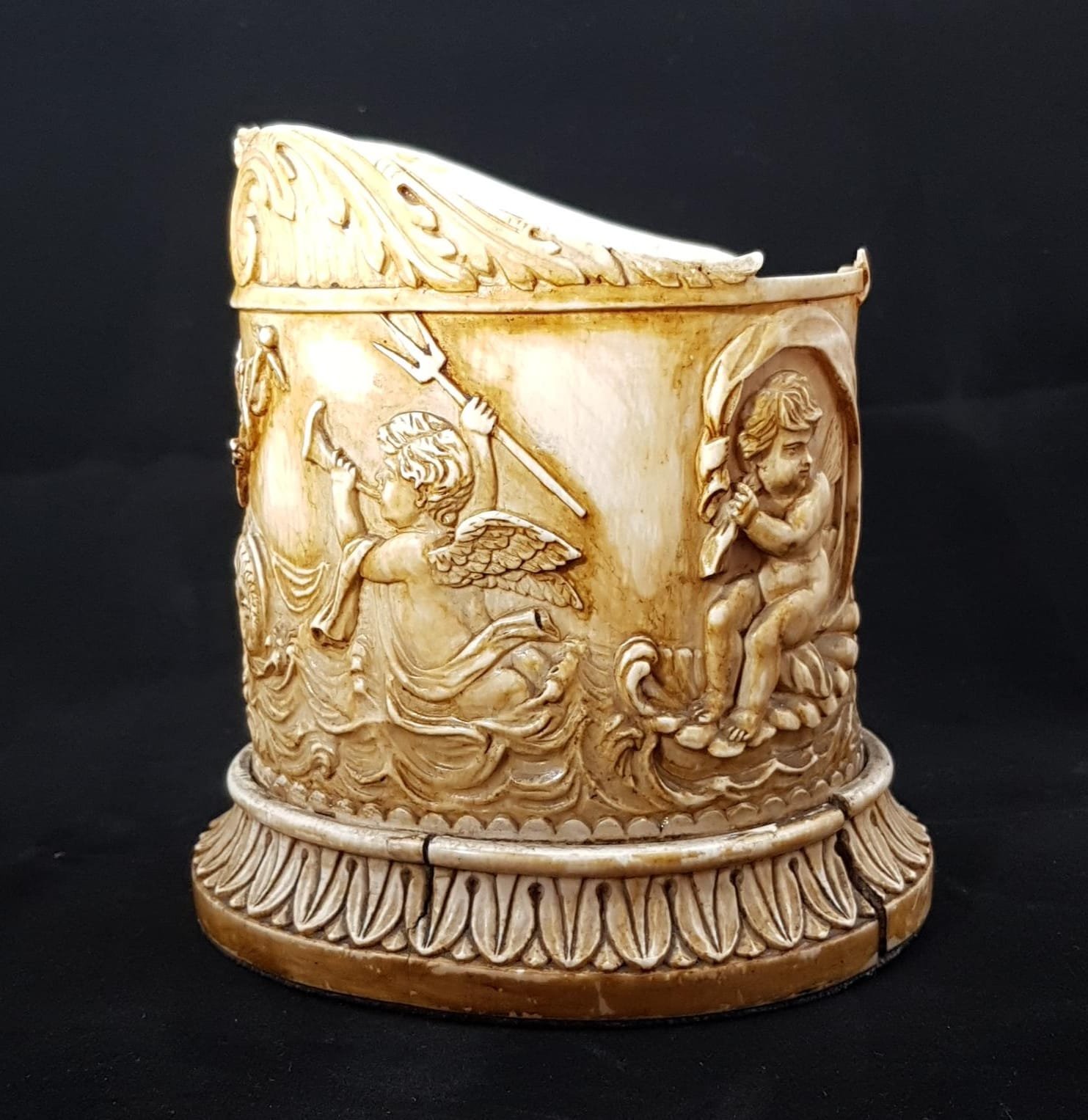 old-paintings-online-vaso-farmazia-in-avorio (1).jpg