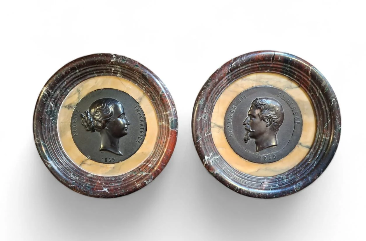 Coppia di medaglioni Bois Durci