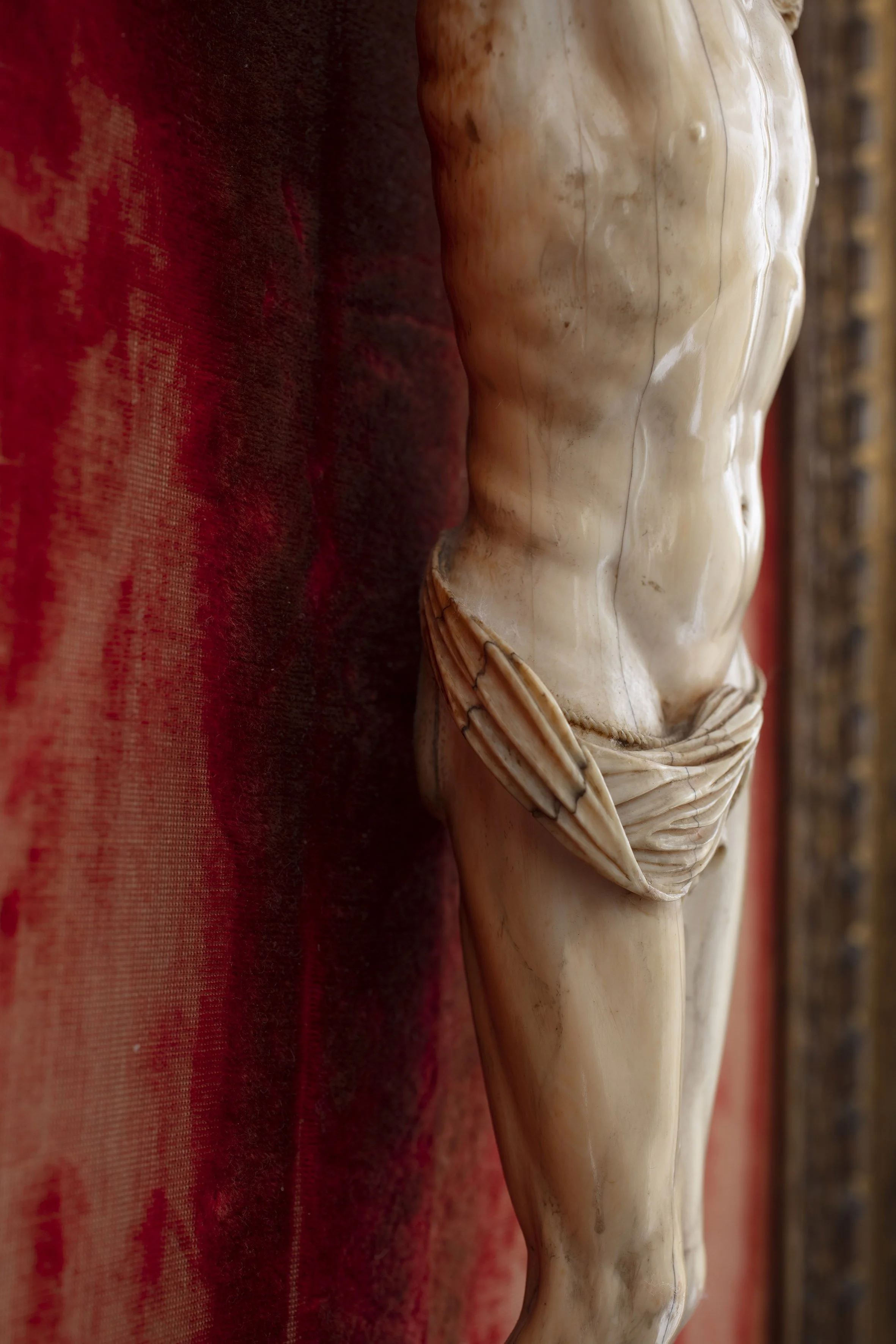 old-paintings-online-grande-cristo-in-avorio (8).jpg