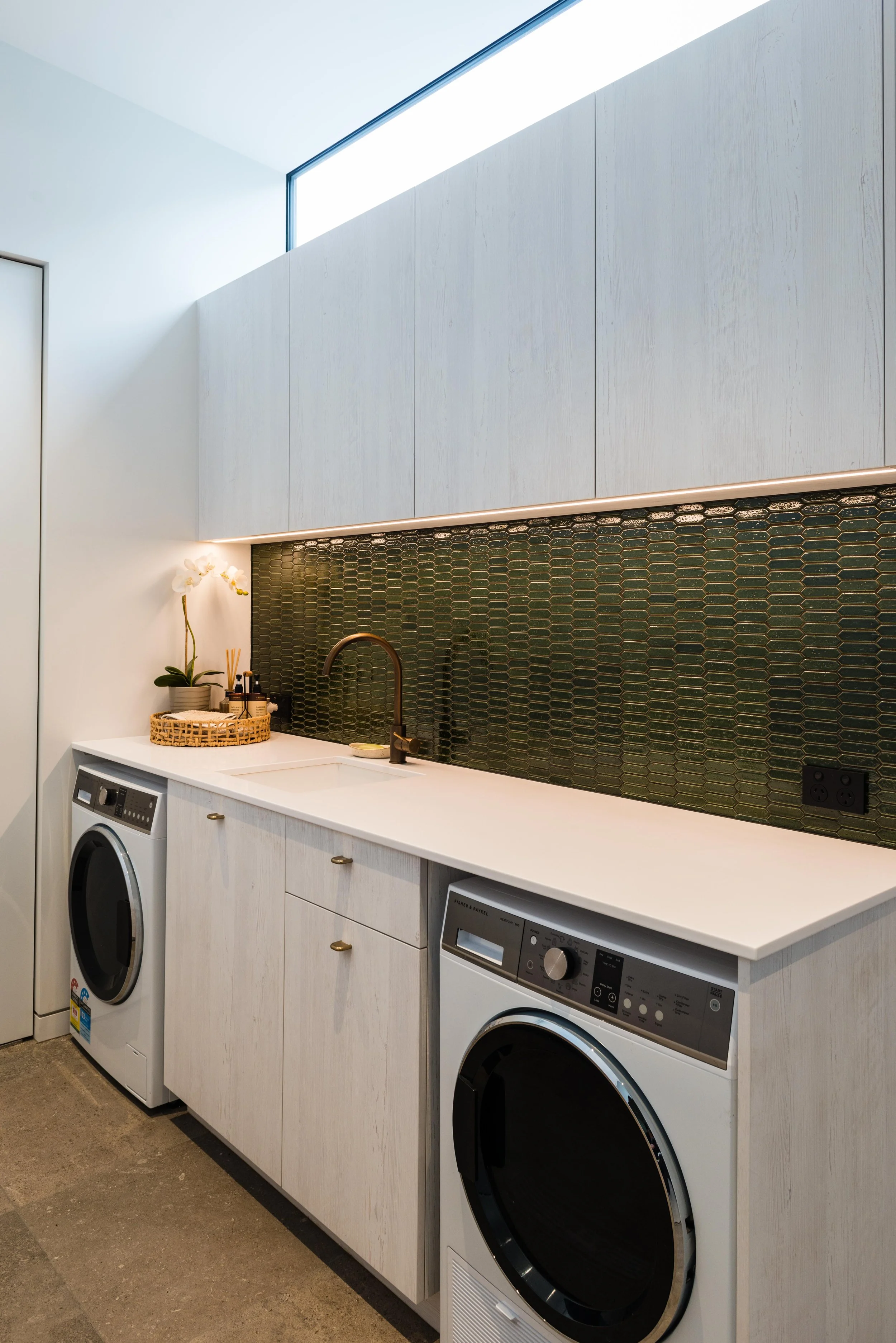 BROOKLANDS / Project — Ryan's Kitchens and Joinery