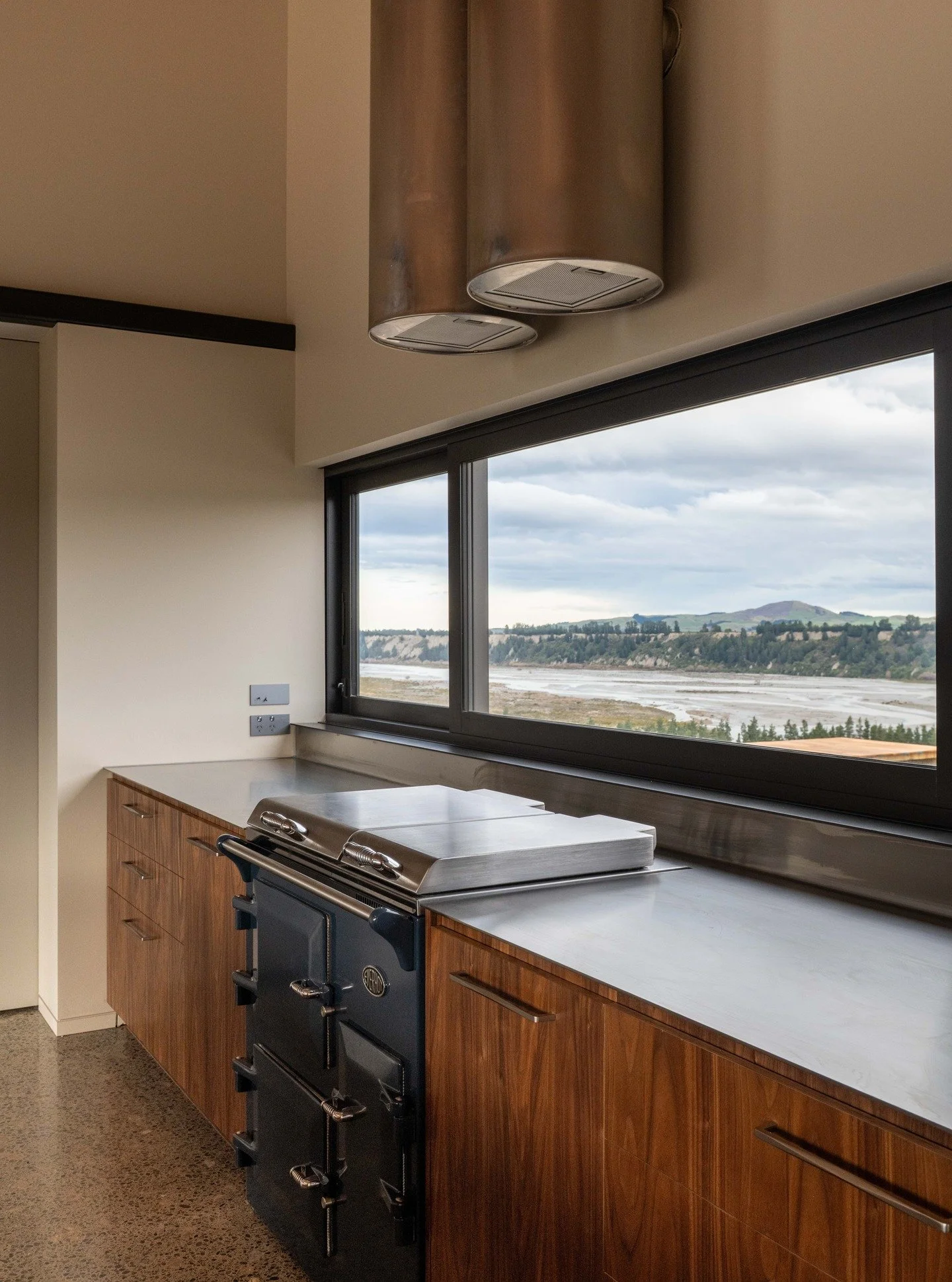 Cooking with a side of wow 😍

We&rsquo;re loving the view from our Rockford project - kitchen goals unlocked! 

How lucky is our client to cook here every day?