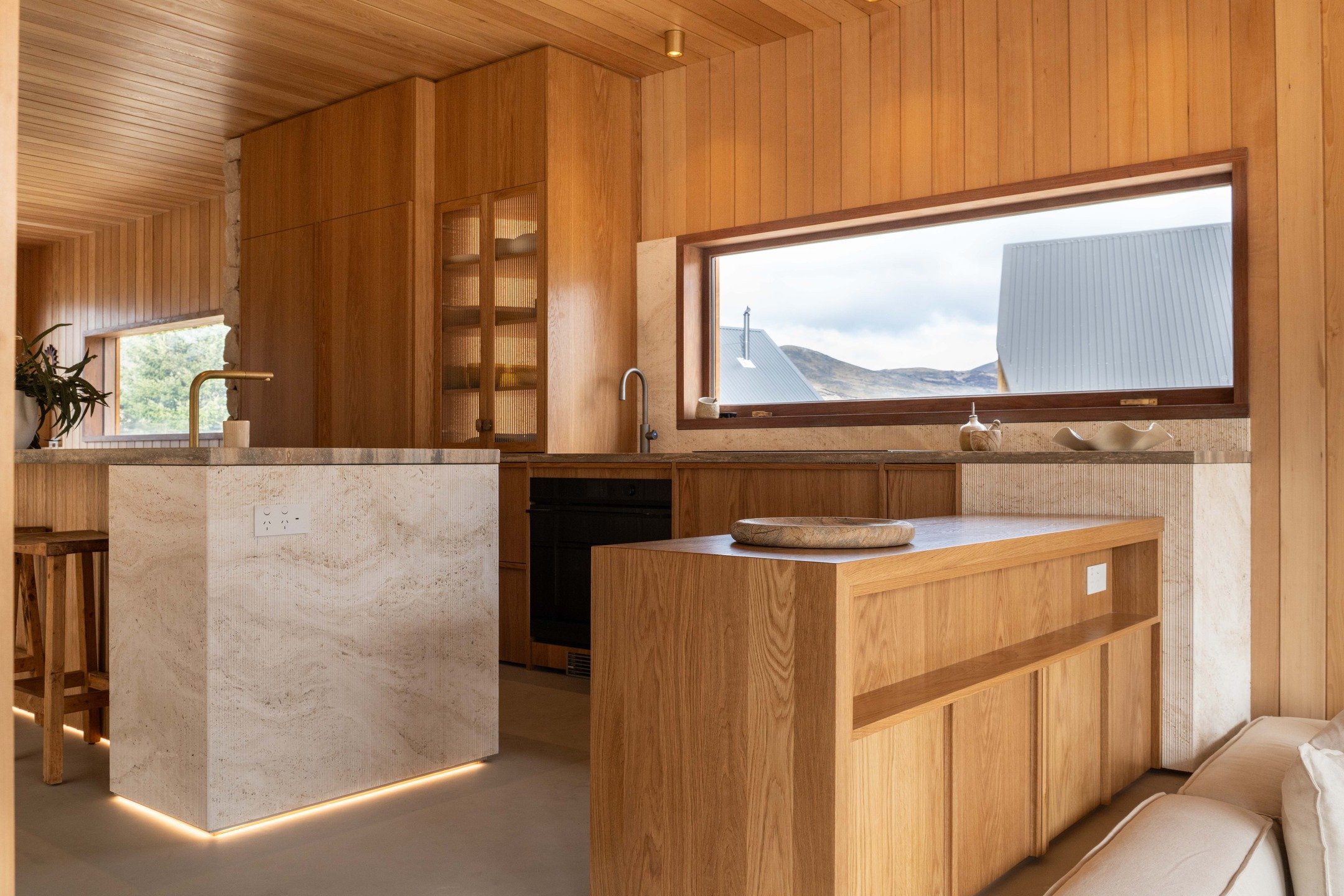 Every corner of this kitchen is a showstopper ✨

Captured beautifully by @kateclaridge_kaleidoscope, here&rsquo;s one of the many hero shots from our Castle Hill project.