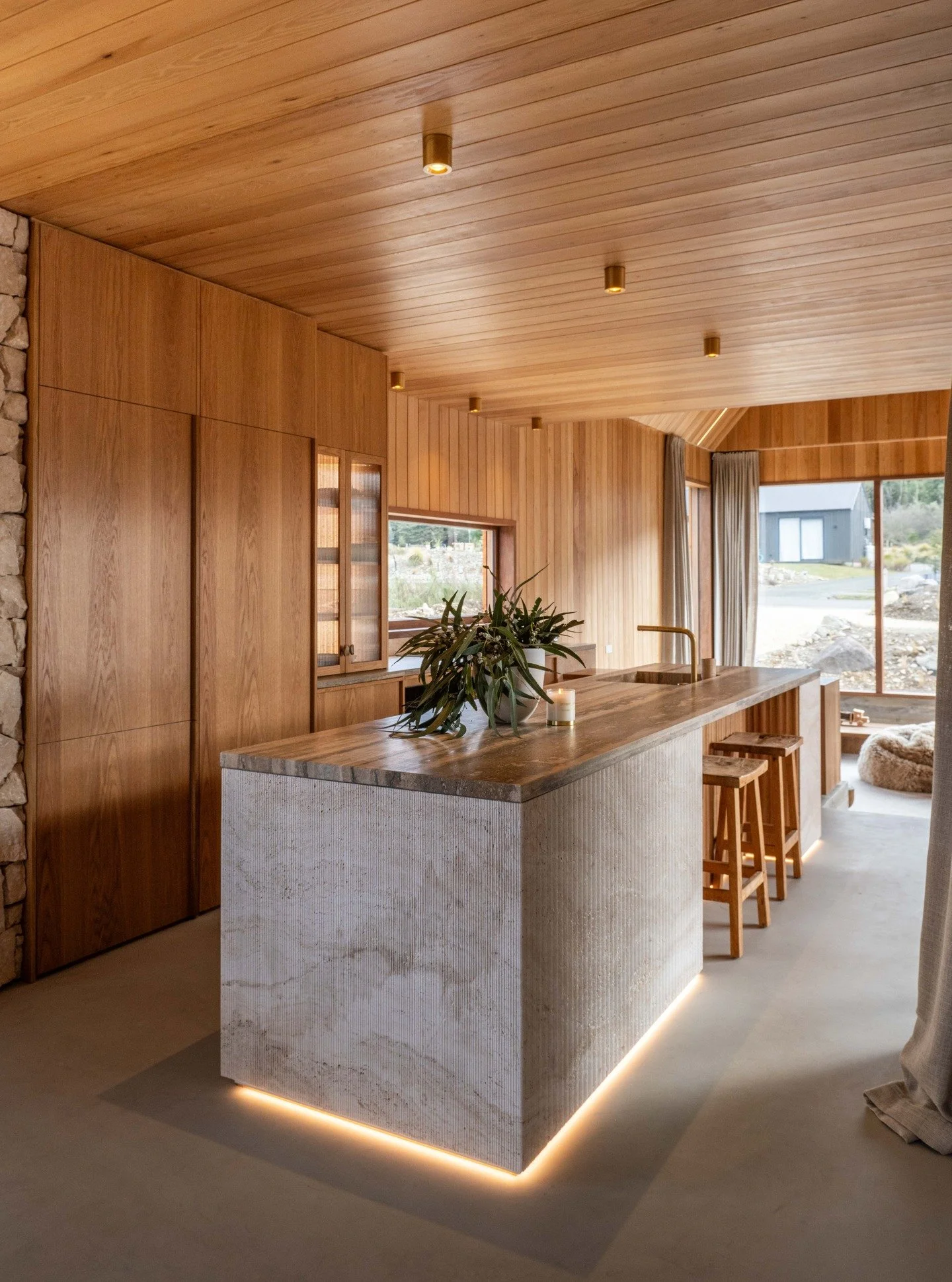 So much to love about our Castle Hill project 🧡

It's such an impressive design - we have too many photos to share! Huge thanks again to @kateclaridge_kaleidoscope for capturing it all.

Check out the full project - now live on our website! Link in 