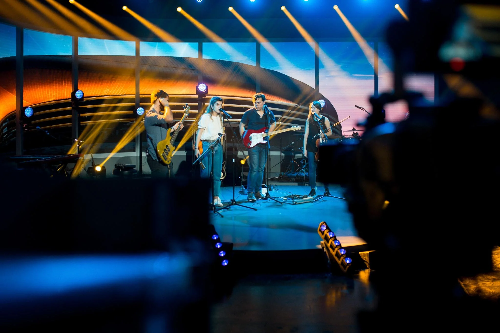 Belize y Amaia ensayan "Egos" para el concierto 'Amaia, Alfred y Amigos'. Madrid, 26 de abril de 2018. SANTI G. BARROS.