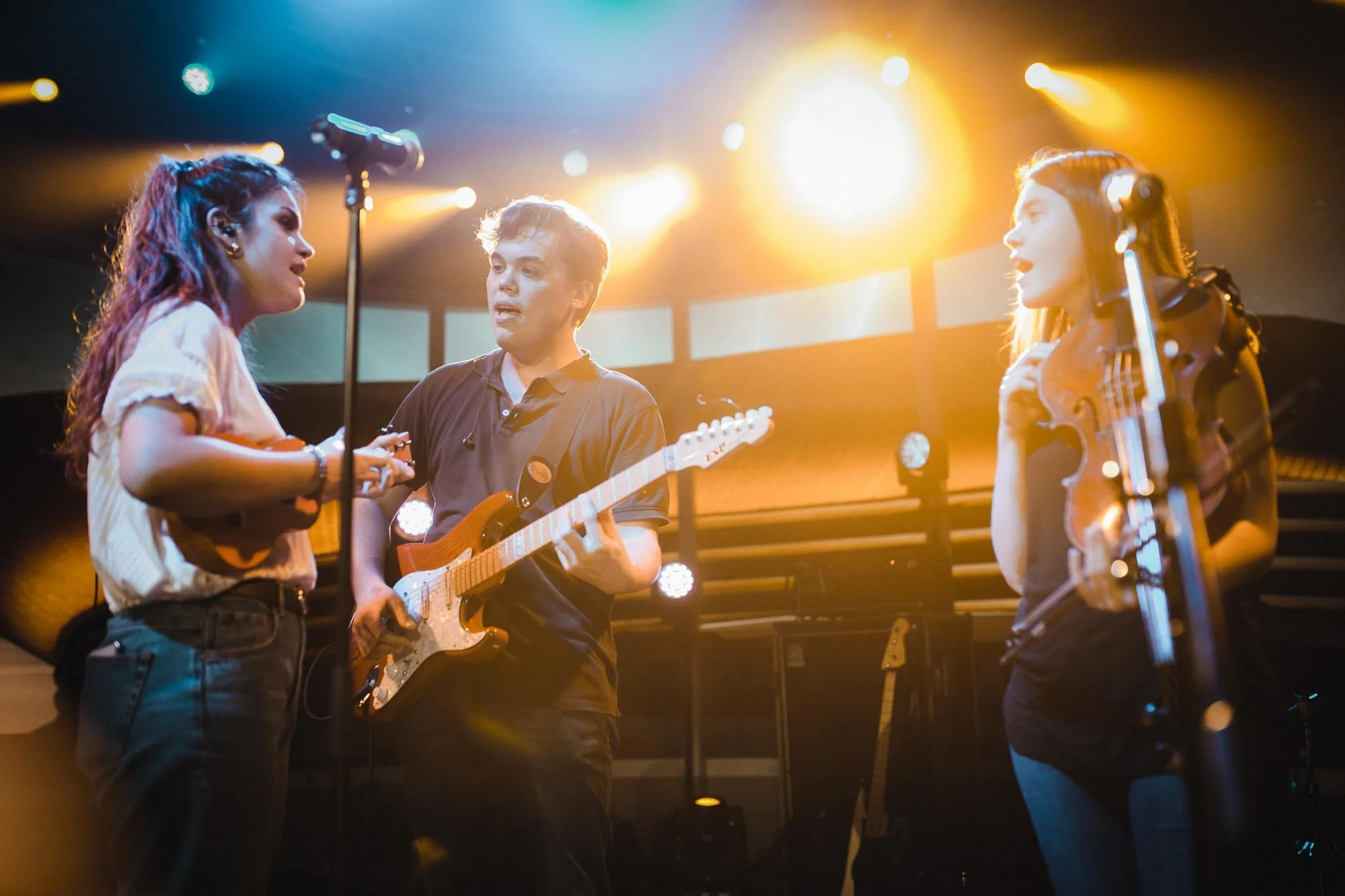 Belize y Amaia ensayan "Egos" para el concierto 'Amaia, Alfred y Amigos'. Madrid, 26 de abril de 2018. SANTI G. BARROS.