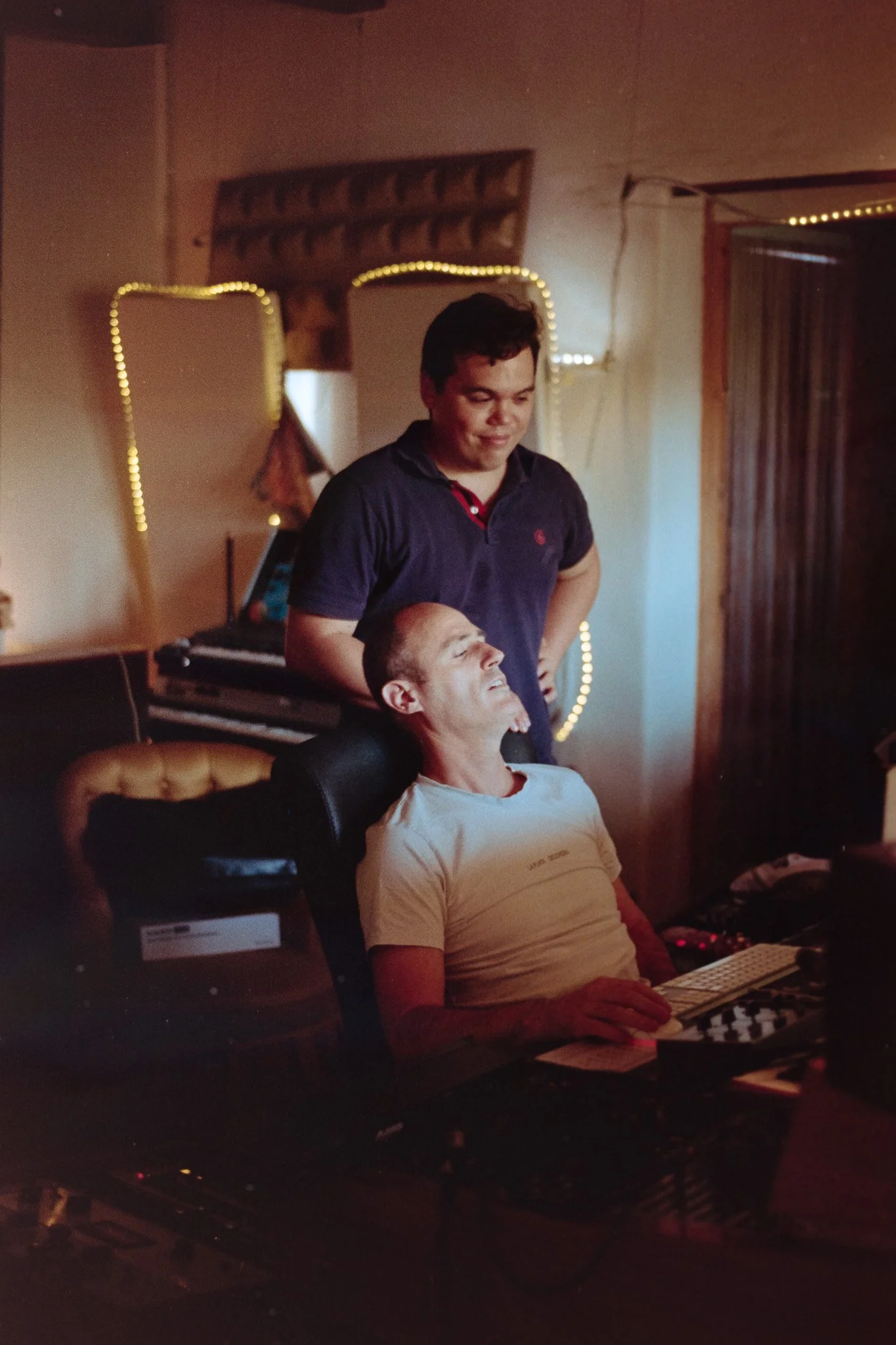 LP2-87.jpg