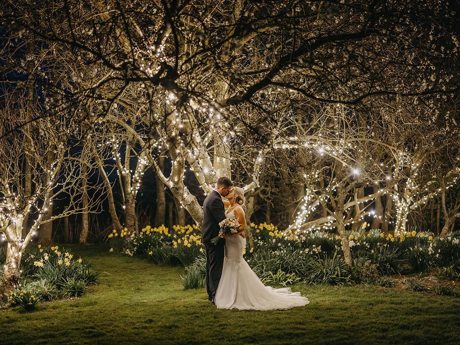 the-old-kent-barn-wedding-venue-twilight-photography