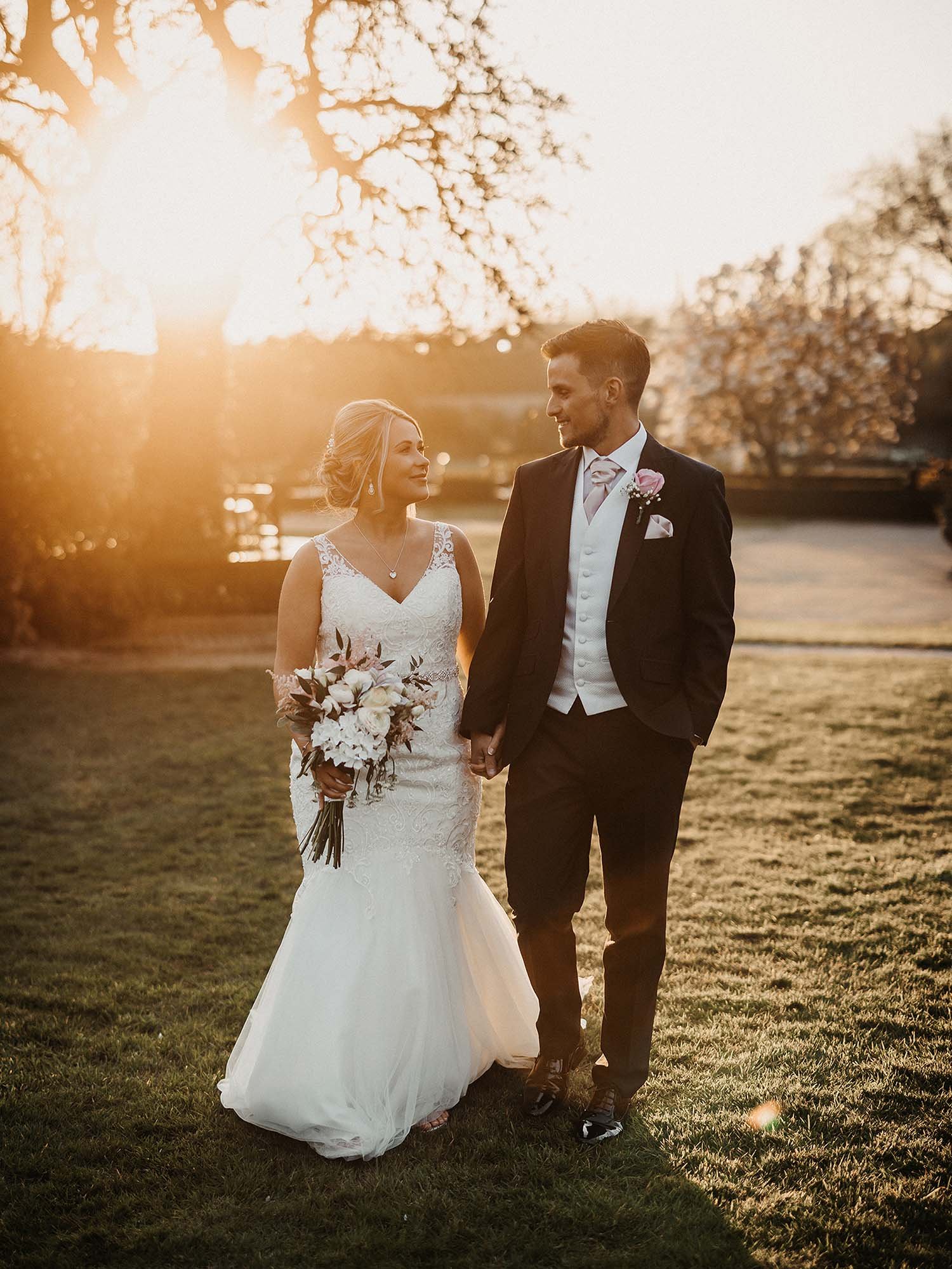 the-old-kent-barn-wedding-venue-twilight-photography-golden-hour