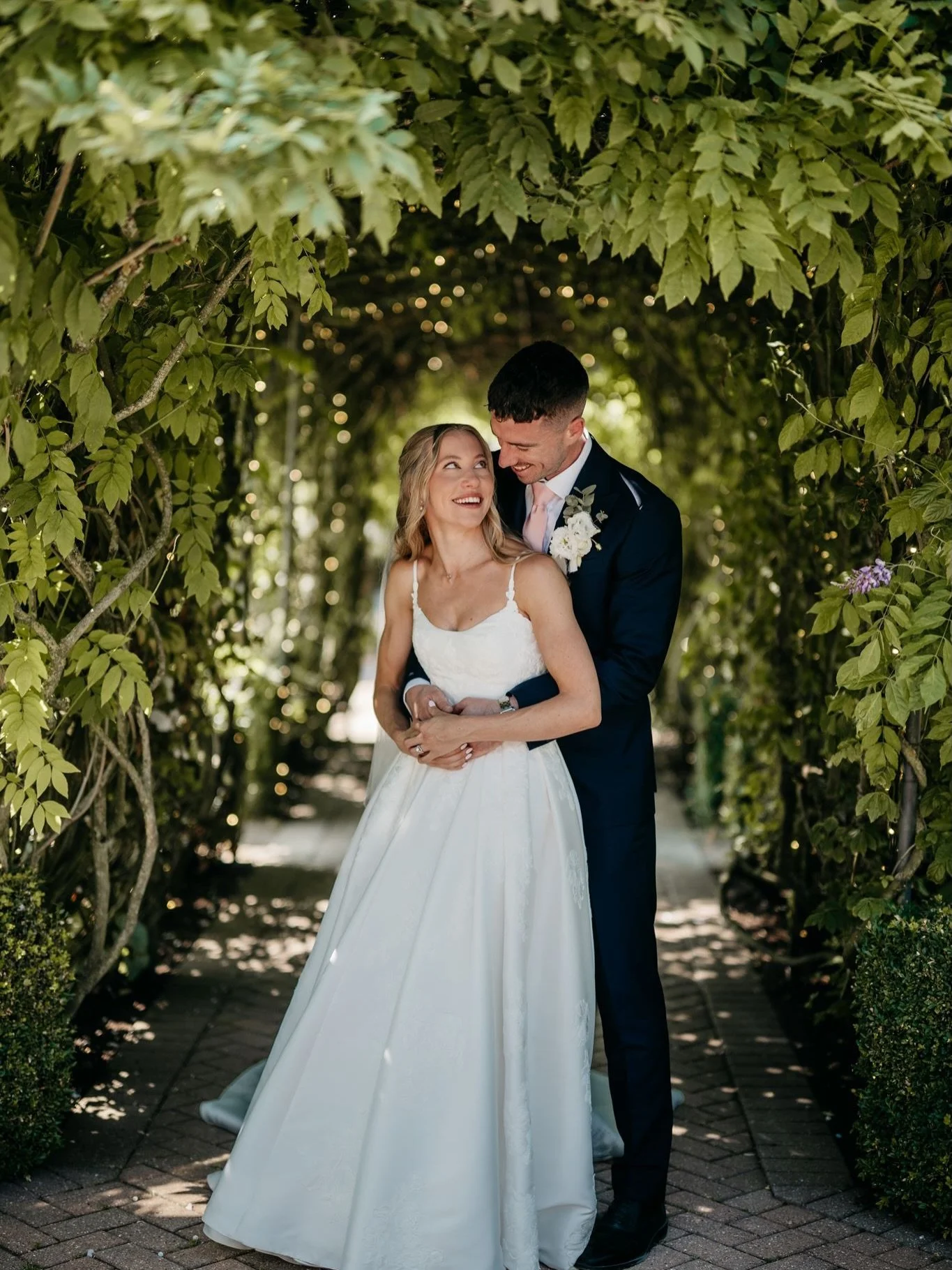 Quite possibly THE sweetest day ever! Hele &amp; James&rsquo;s splendid Summer wedding, so sweet, so sincere, just right for this cute pair. 

Here&rsquo;s the details - 

When? Mid July, Garden Ceremony 

Their Style? 
Hele&rsquo;s A-line gown with 